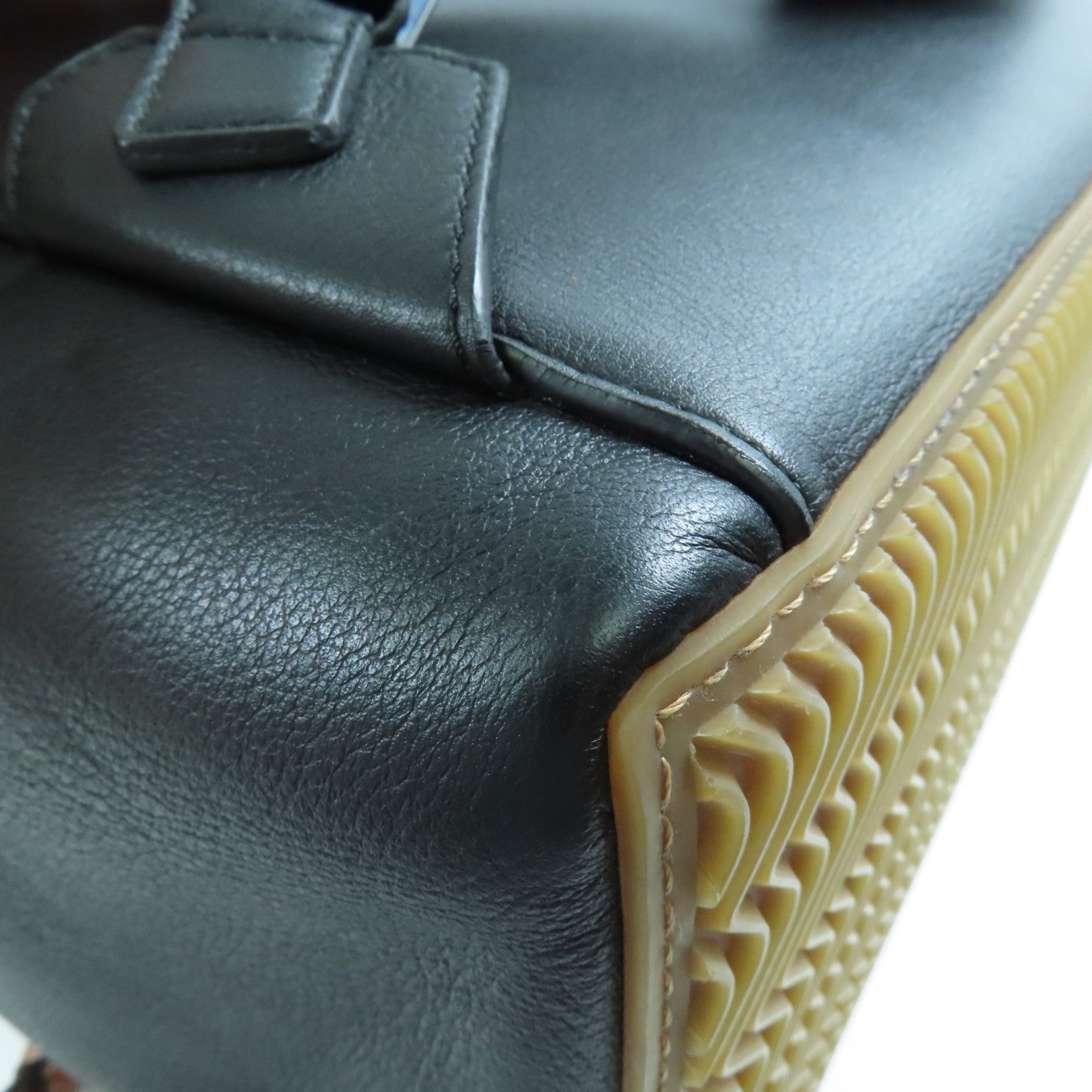 LOEWE 【激減優惠】皮革/尼龍Puzzle Trainer銀扣背包