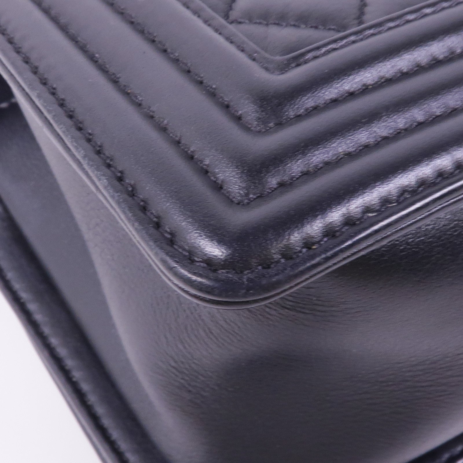 CHANEL 羊皮皮革Boy 25銀扣鏈帶肩背袋