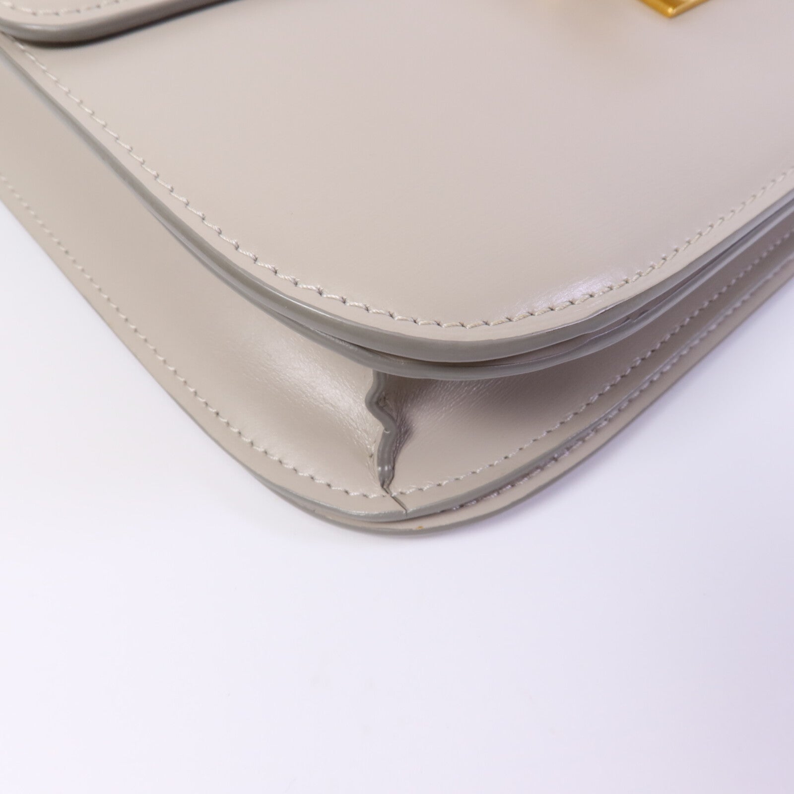 CELINE 牛皮皮革Box Medium肩背袋