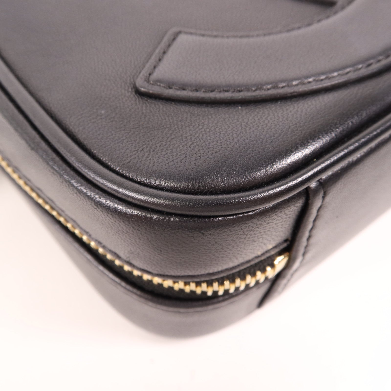 CHANEL 牛皮皮革Chain Shoulder金扣鏈帶肩背袋