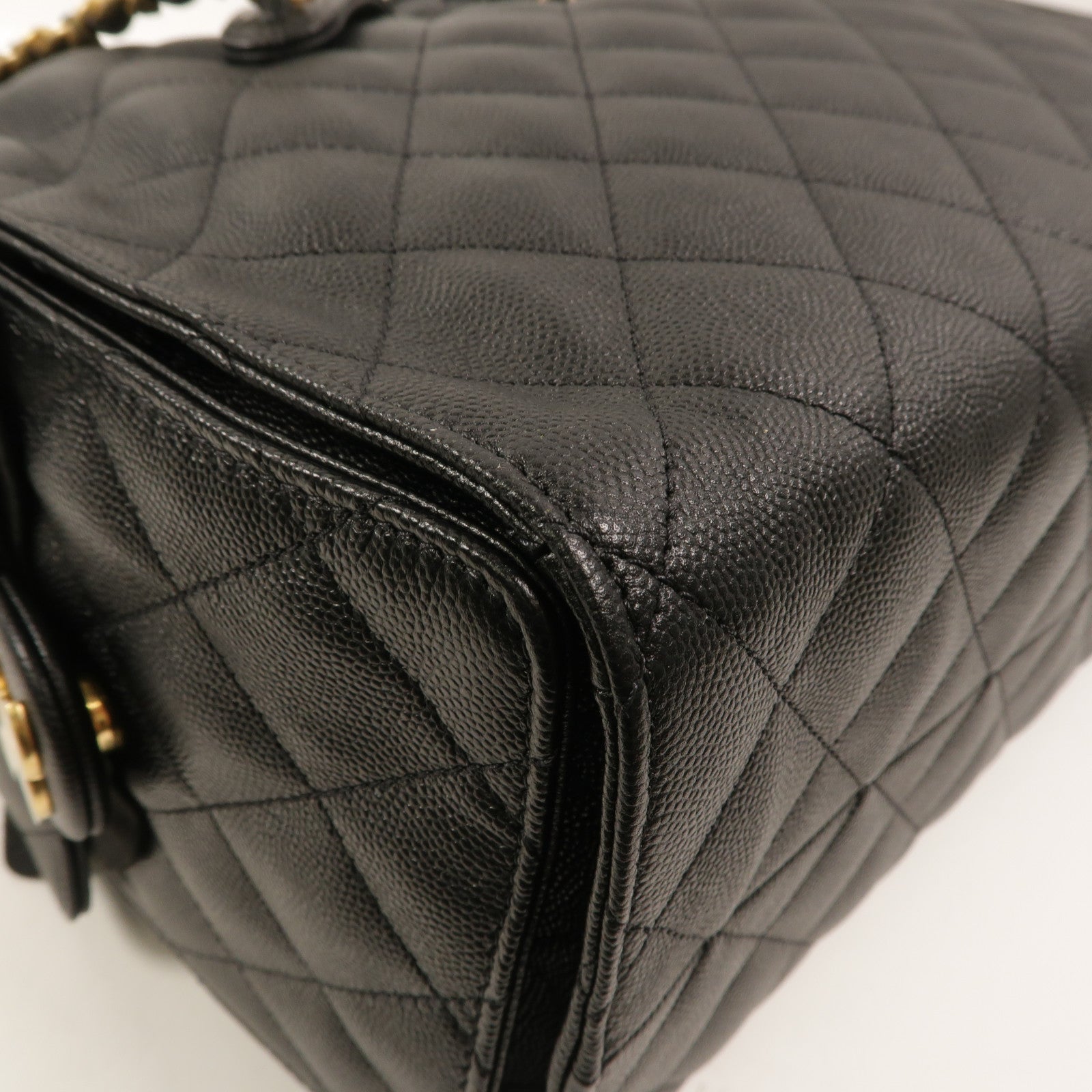 CHANEL 牛皮皮革Chanel 25 Medium鏈帶肩背袋