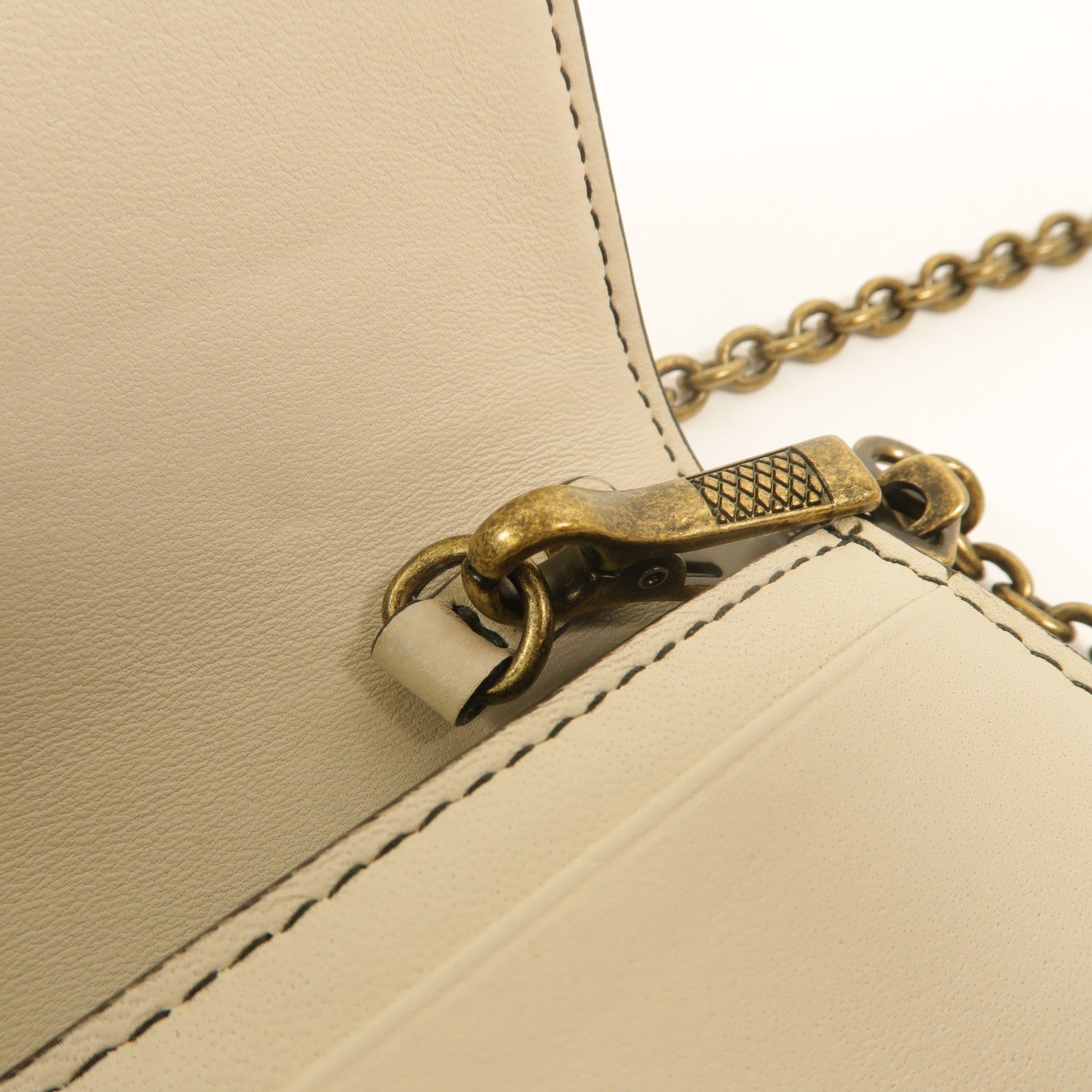 BOTTEGA VENETA 牛皮皮革Chain Shoulder鏈帶肩背袋
