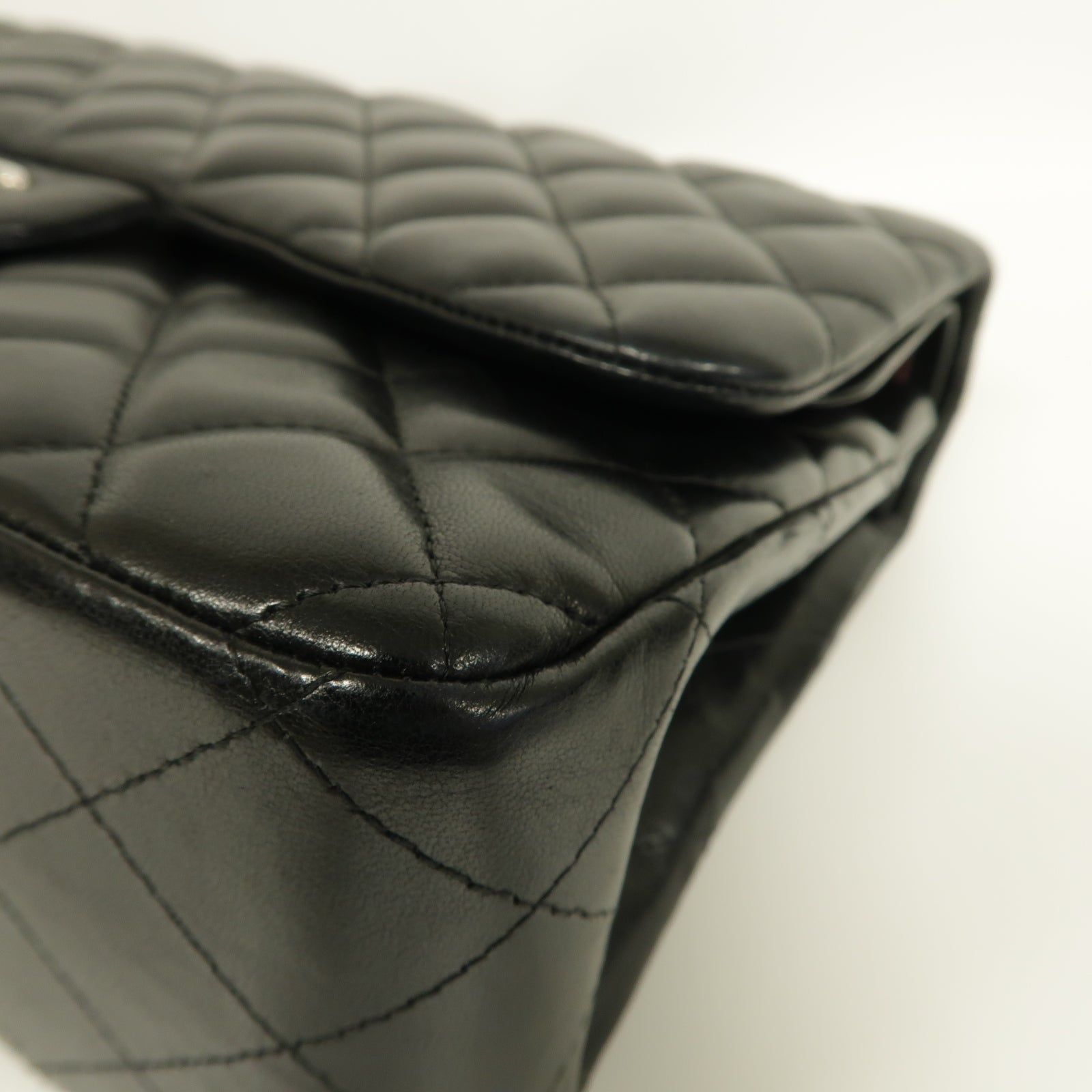 CHANEL **【激減優惠】菱格羊皮皮革Classic銀扣鏈帶肩背袋黒色