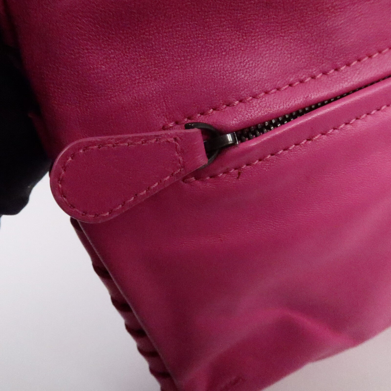 BOTTEGA VENETA 羊皮皮革Turn Lock Clutch手拿包