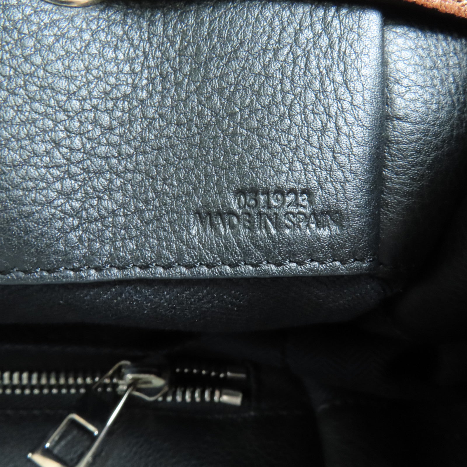 LOEWE 皮革/尼龍Puzzle Trainer銀扣背包