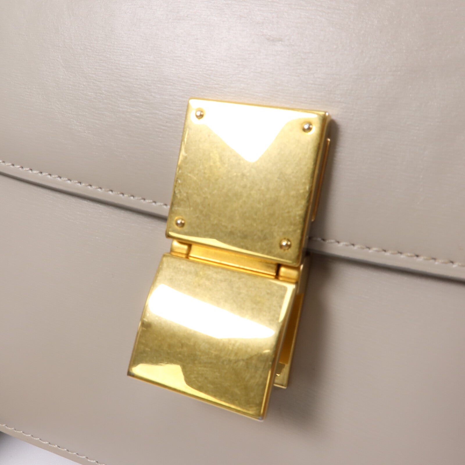 CELINE 牛皮皮革Box Medium肩背袋