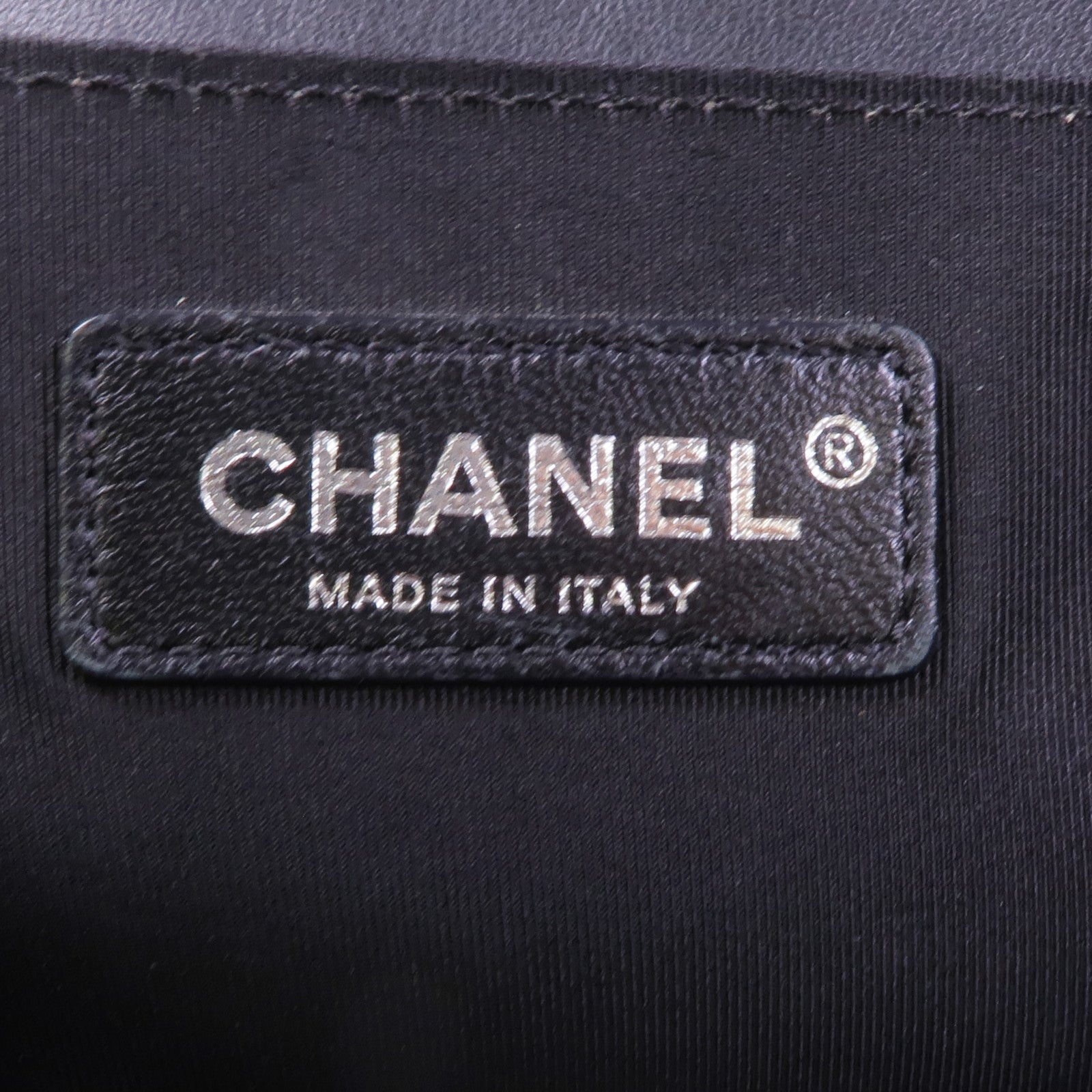 CHANEL 羊皮皮革Boy 25銀扣鏈帶肩背袋