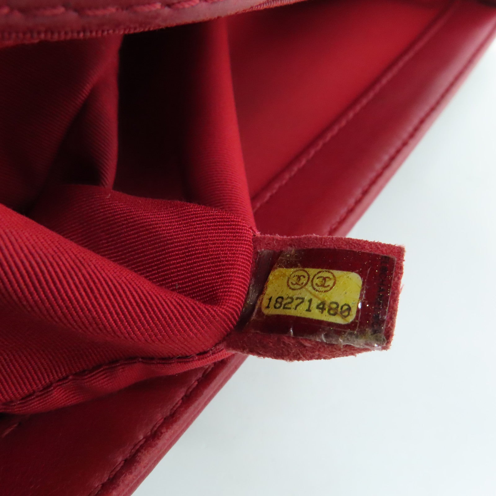 CHANEL 【清倉大減價】菱格羊皮Boy Chanel Shoulder Bag銀扣鏈帶肩背袋黑紅色