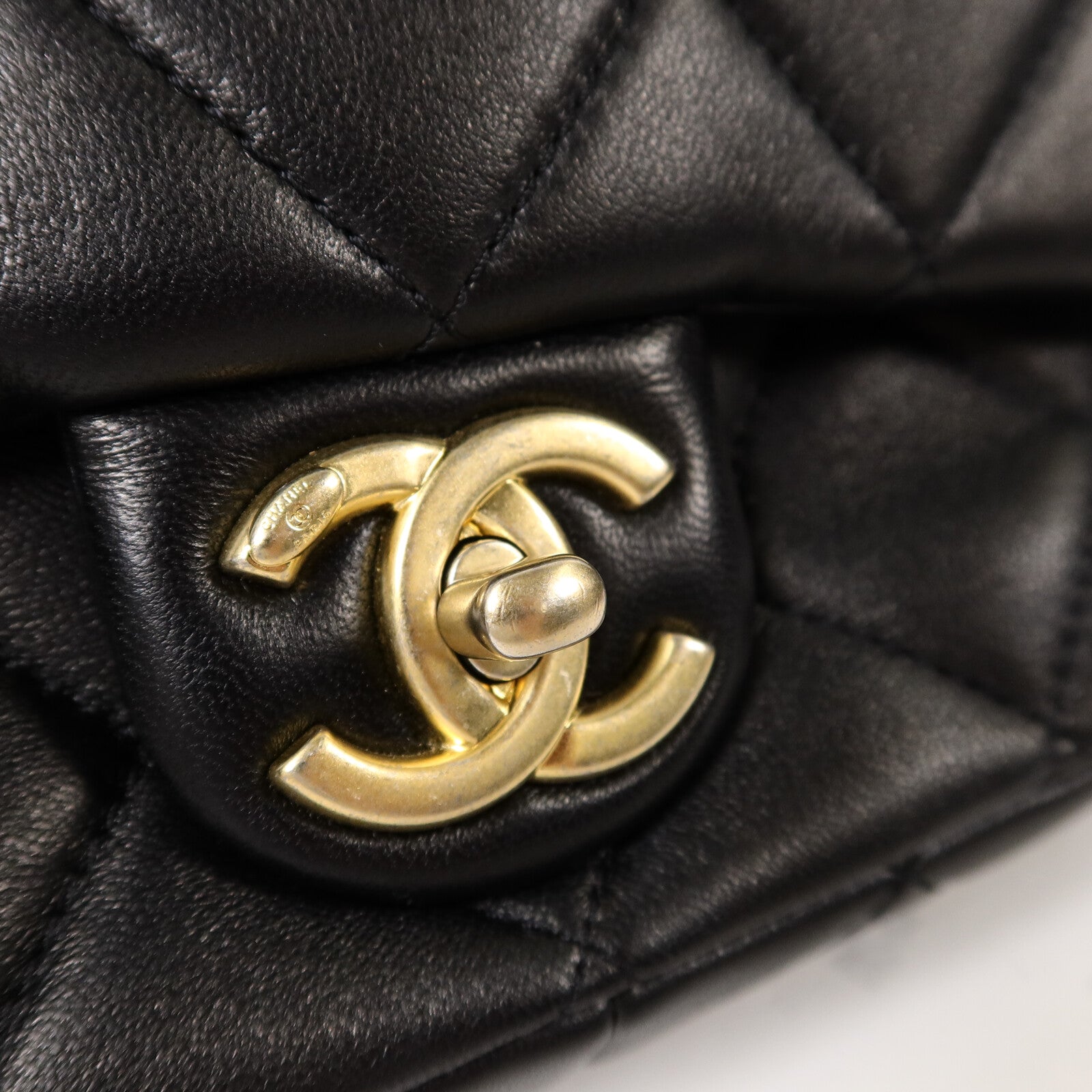 CHANEL 羊皮皮革Chain Shoulder Bag鏈帶肩背袋