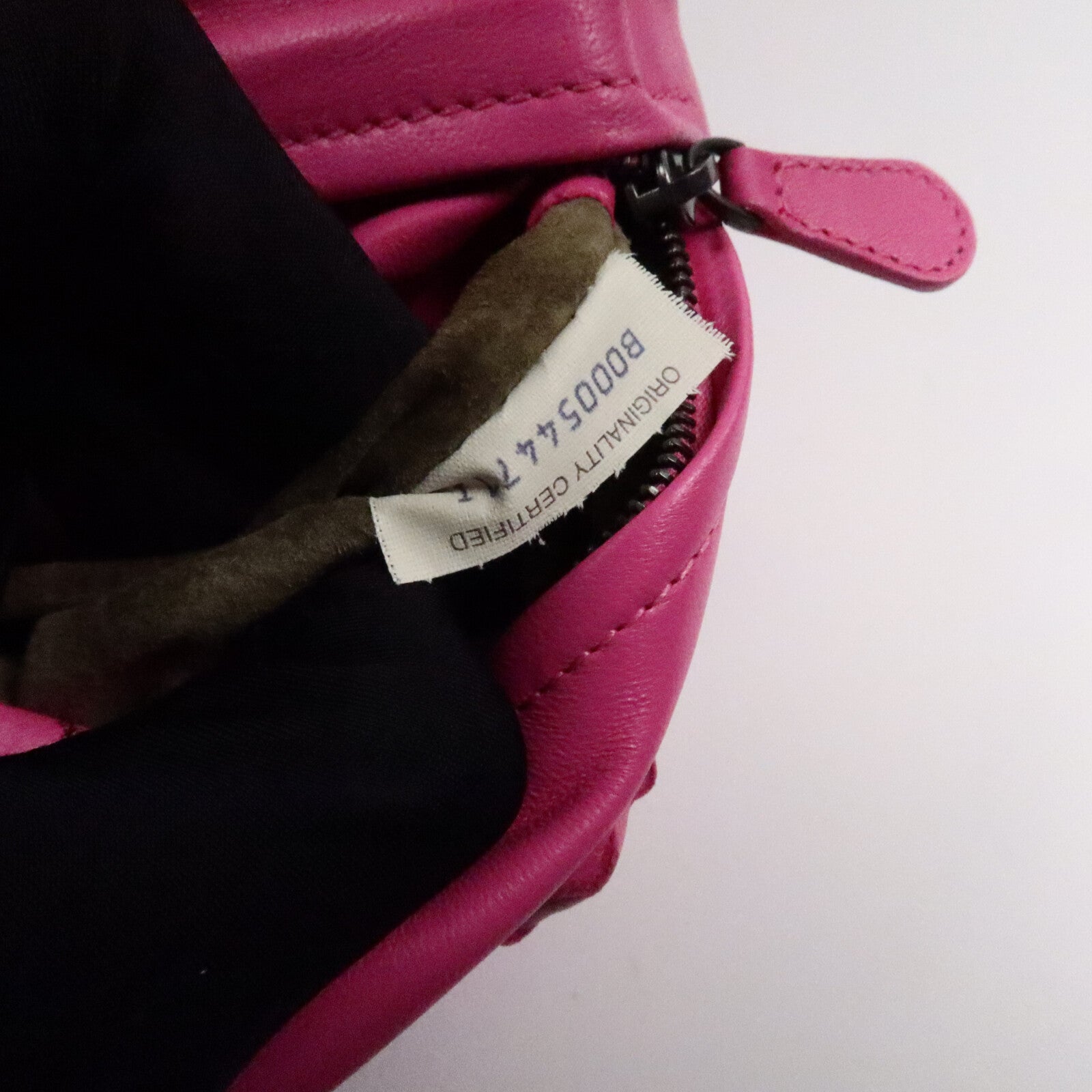 BOTTEGA VENETA 羊皮皮革Turn Lock Clutch手拿包