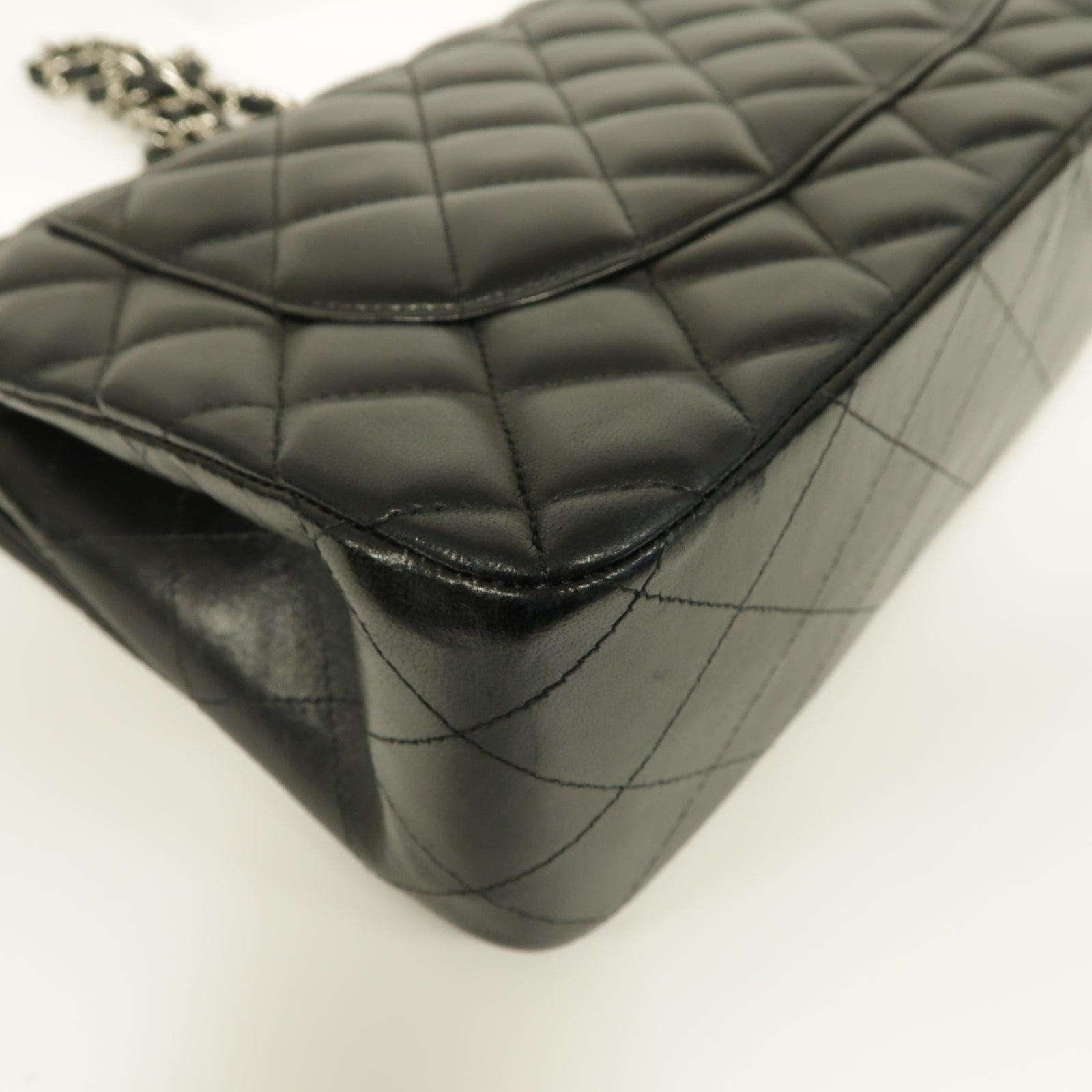 CHANEL **【激減優惠】菱格羊皮皮革Classic銀扣鏈帶肩背袋黒色