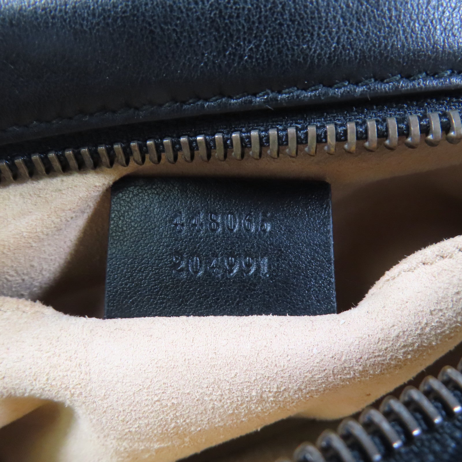 GUCCI 牛皮皮革GG Marmont Camera金扣肩背袋