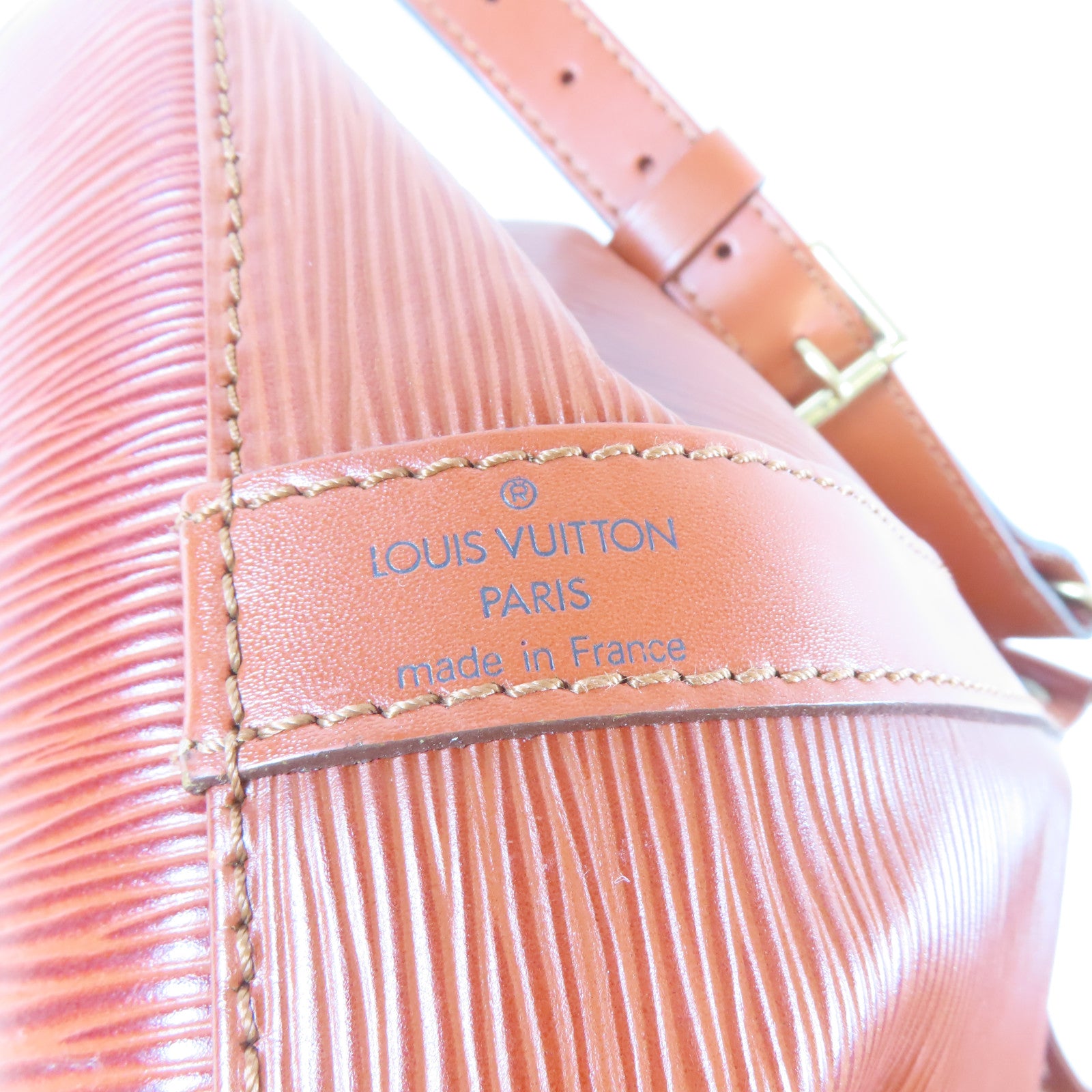 LOUIS VUITTON Epi Petit Noe金扣肩背袋Kenya Brown/啡色
