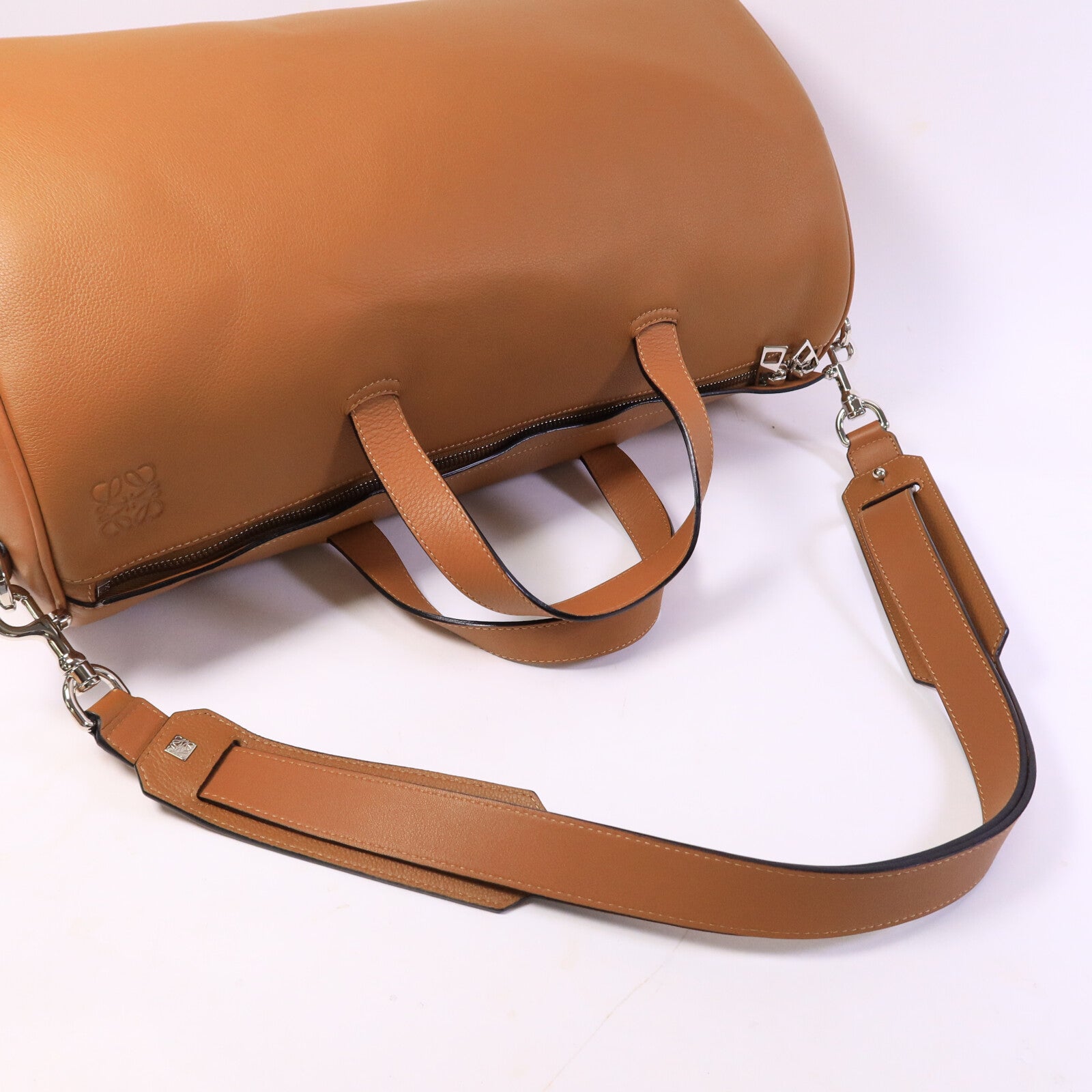 LOEWE 牛皮皮革2 Way Shoulder Bag手挽肩背兩用袋