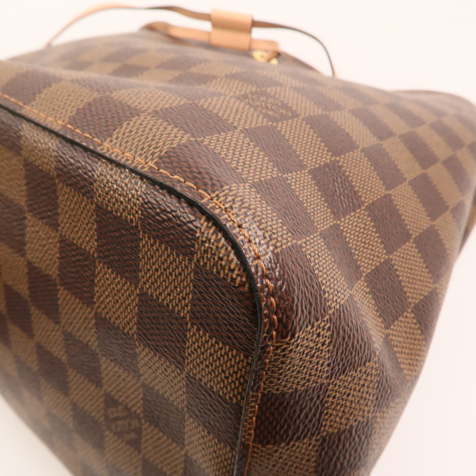 LOUIS VUITTON Damier NeoNoe金扣肩背袋