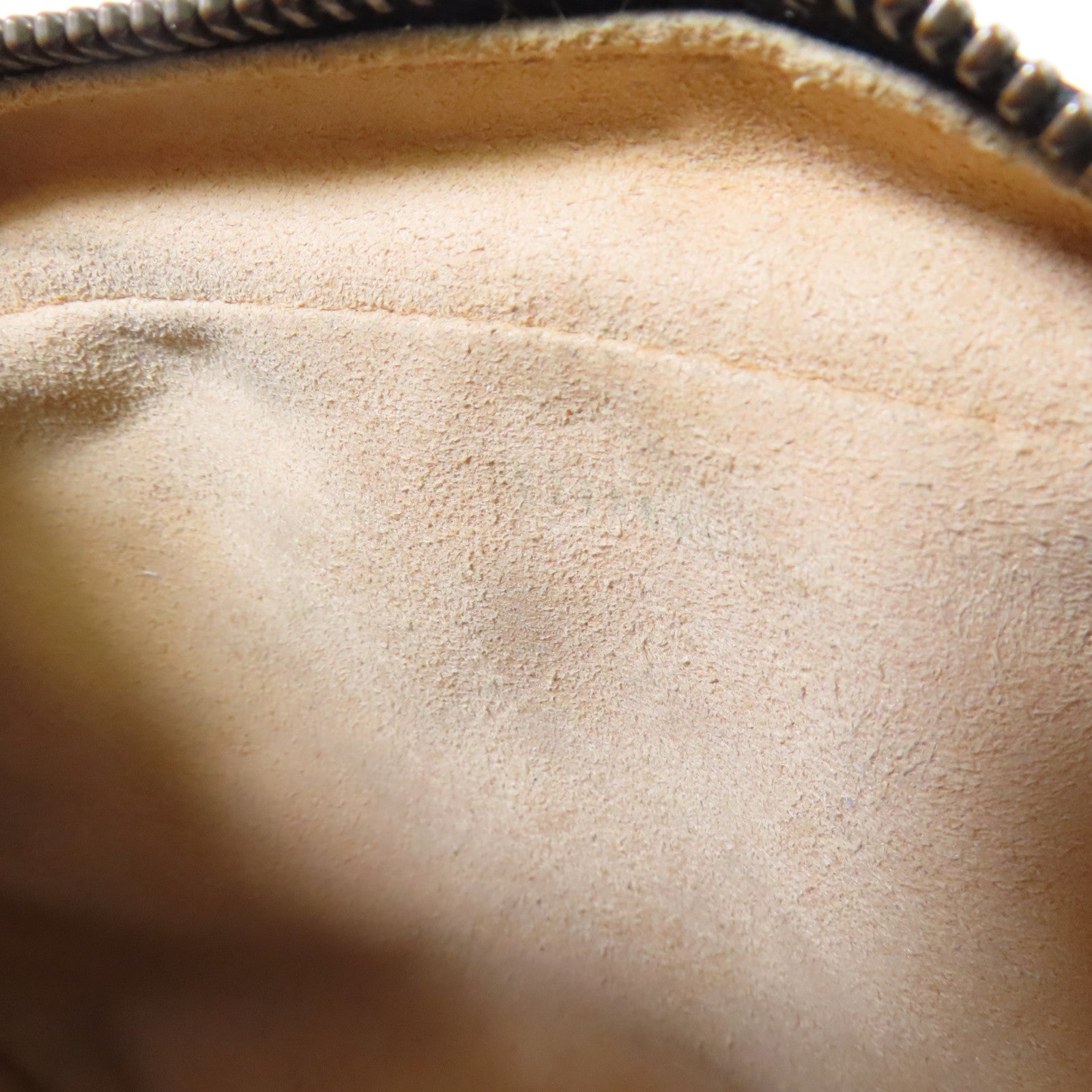 GUCCI 牛皮皮革GG Marmont Camera金扣肩背袋