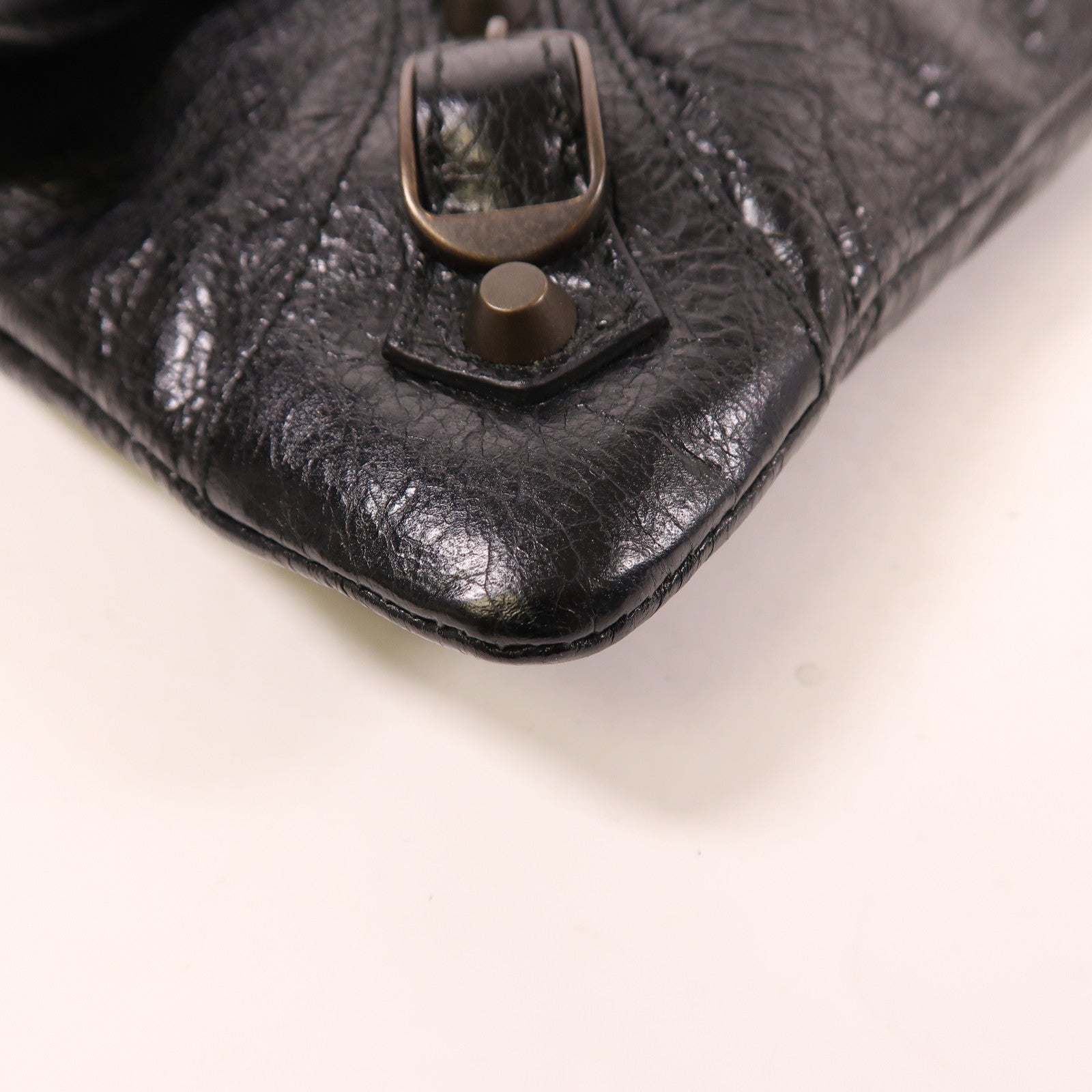 BALENCIAGA 牛皮皮革Envelop Clutch金扣肩背袋/手拿包