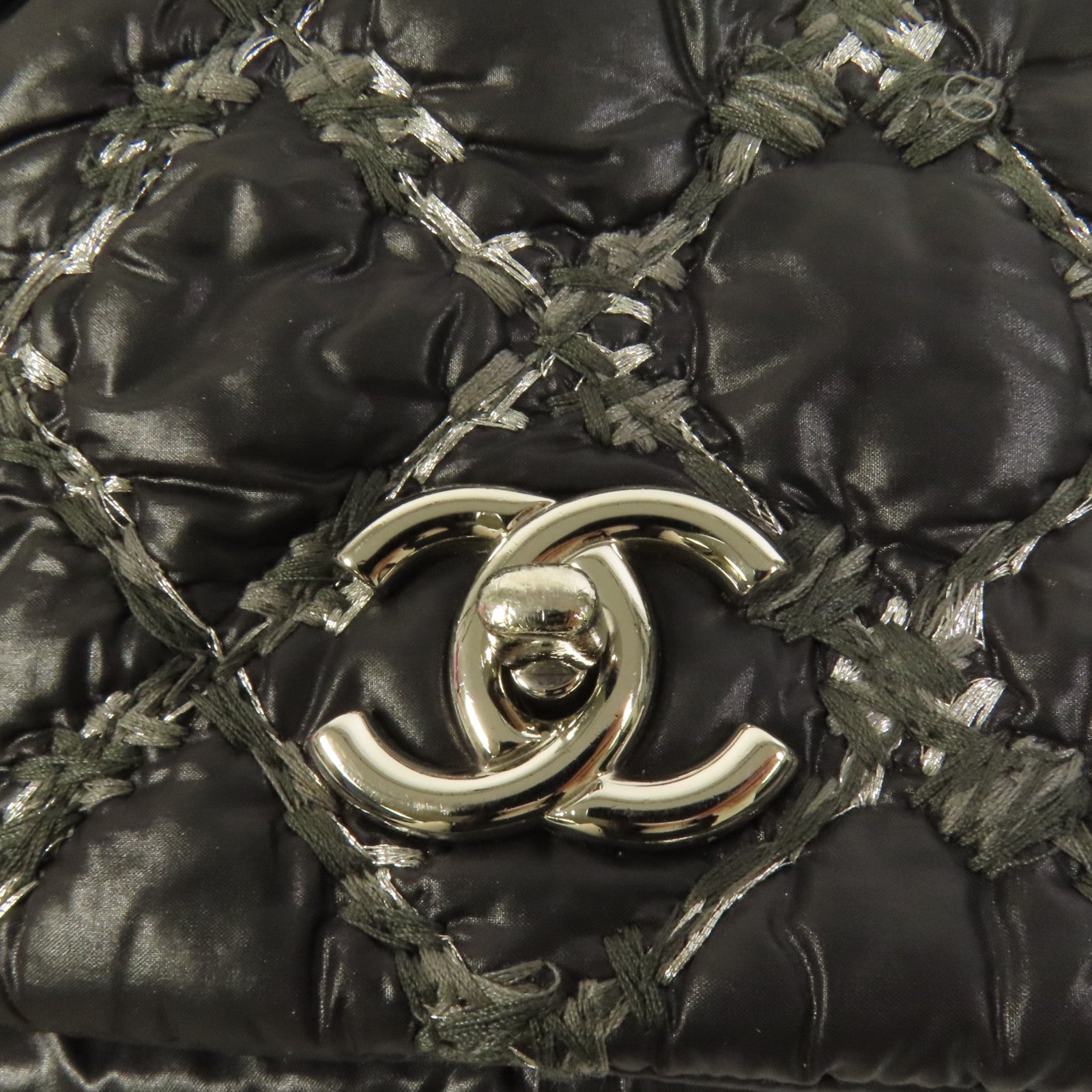 CHANEL 尼龍Chain Shoulder銀扣鏈帶肩背袋