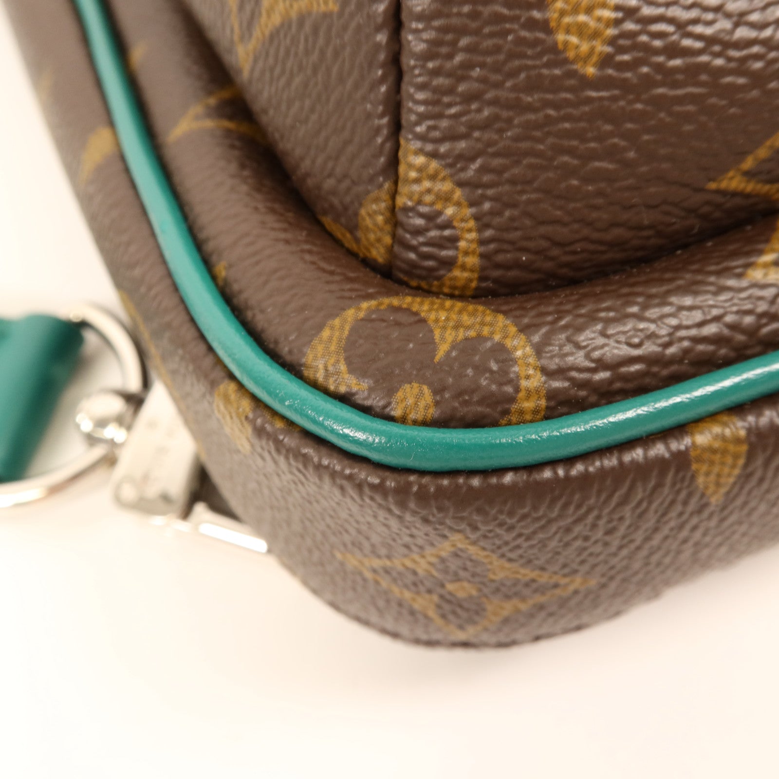 LOUIS VUITTON Monogram Macassar Avenue Slingbga銀扣肩背袋