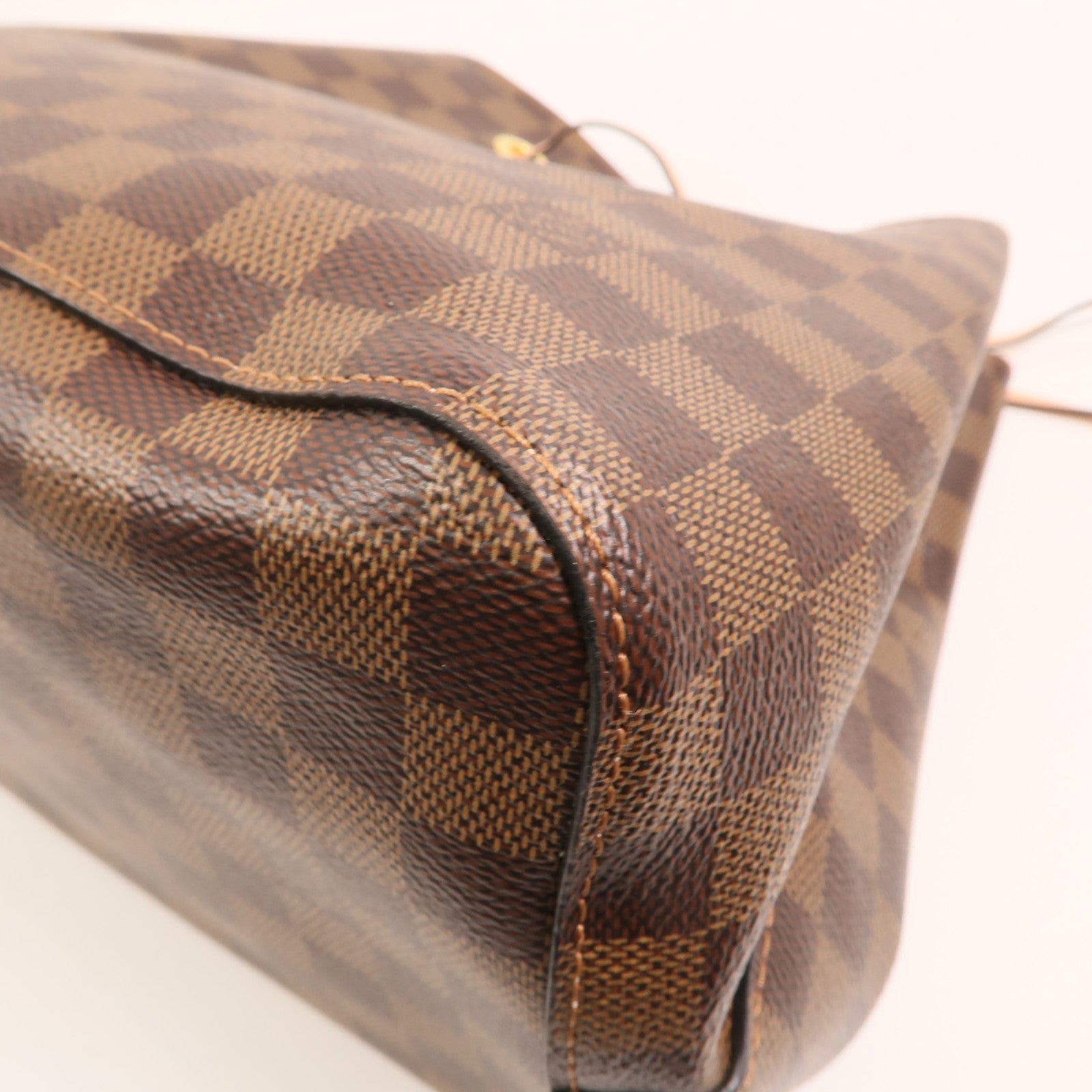 LOUIS VUITTON Damier NeoNoe金扣肩背袋