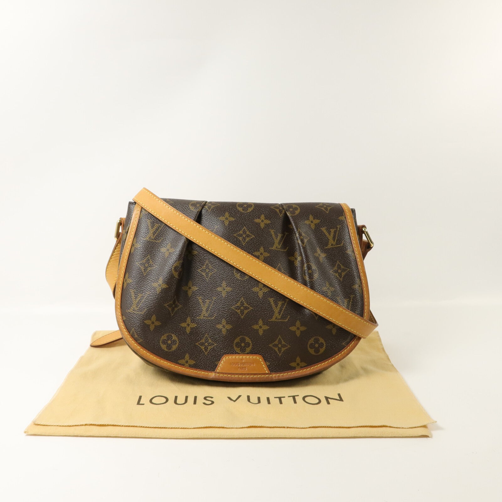 LOUIS VUITTON Monogram Menilmontant PM肩背袋