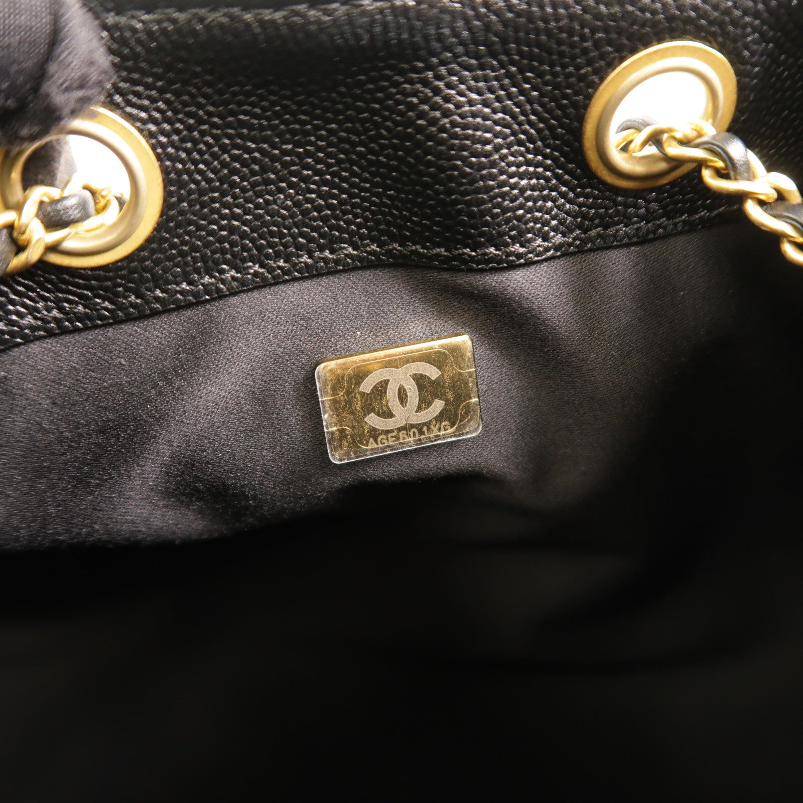 CHANEL 牛皮皮革Chanel 25 Medium鏈帶肩背袋