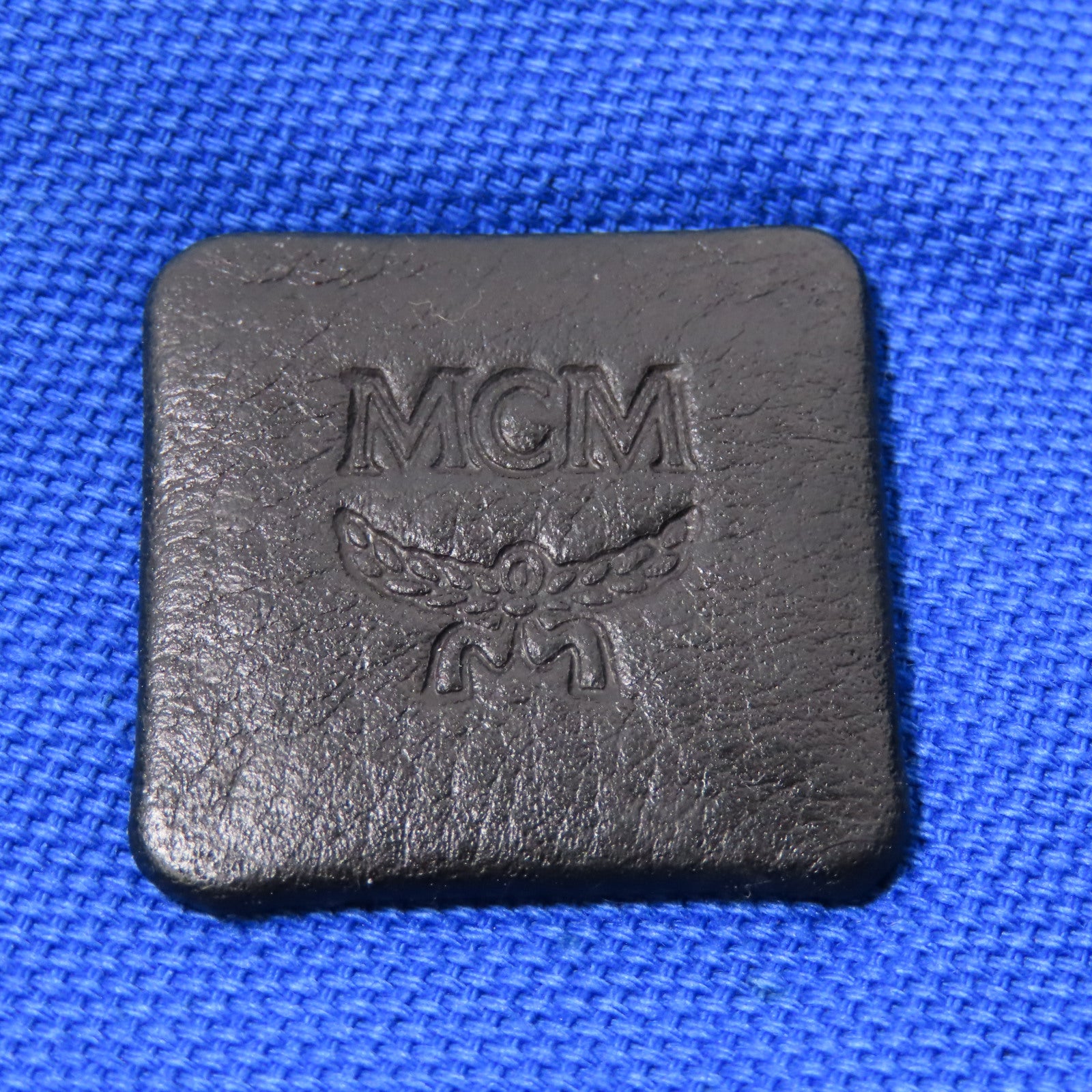 MCM 【激減優惠】皮革MCM Tote Bag金扣手挽袋黑色/白色