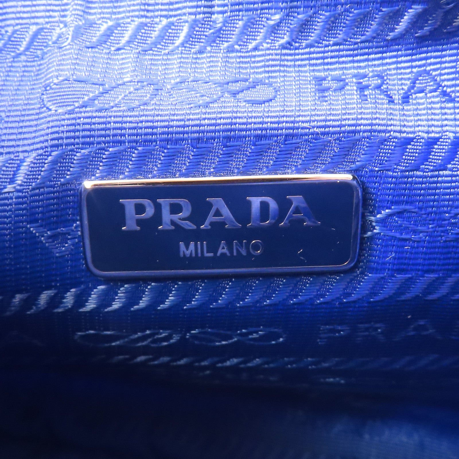 PRADA 尼龍Re-Edition銀扣手挽肩背兩用袋