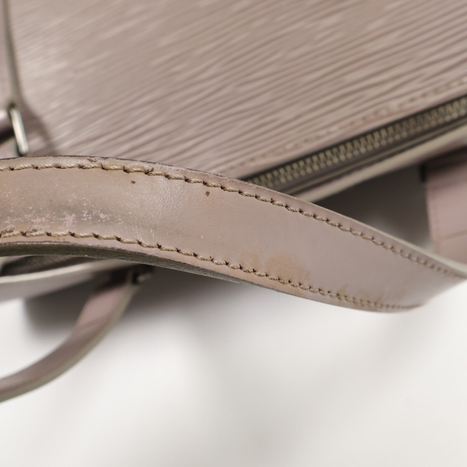 LOUIS VUITTON Epi Soufflot手挽袋