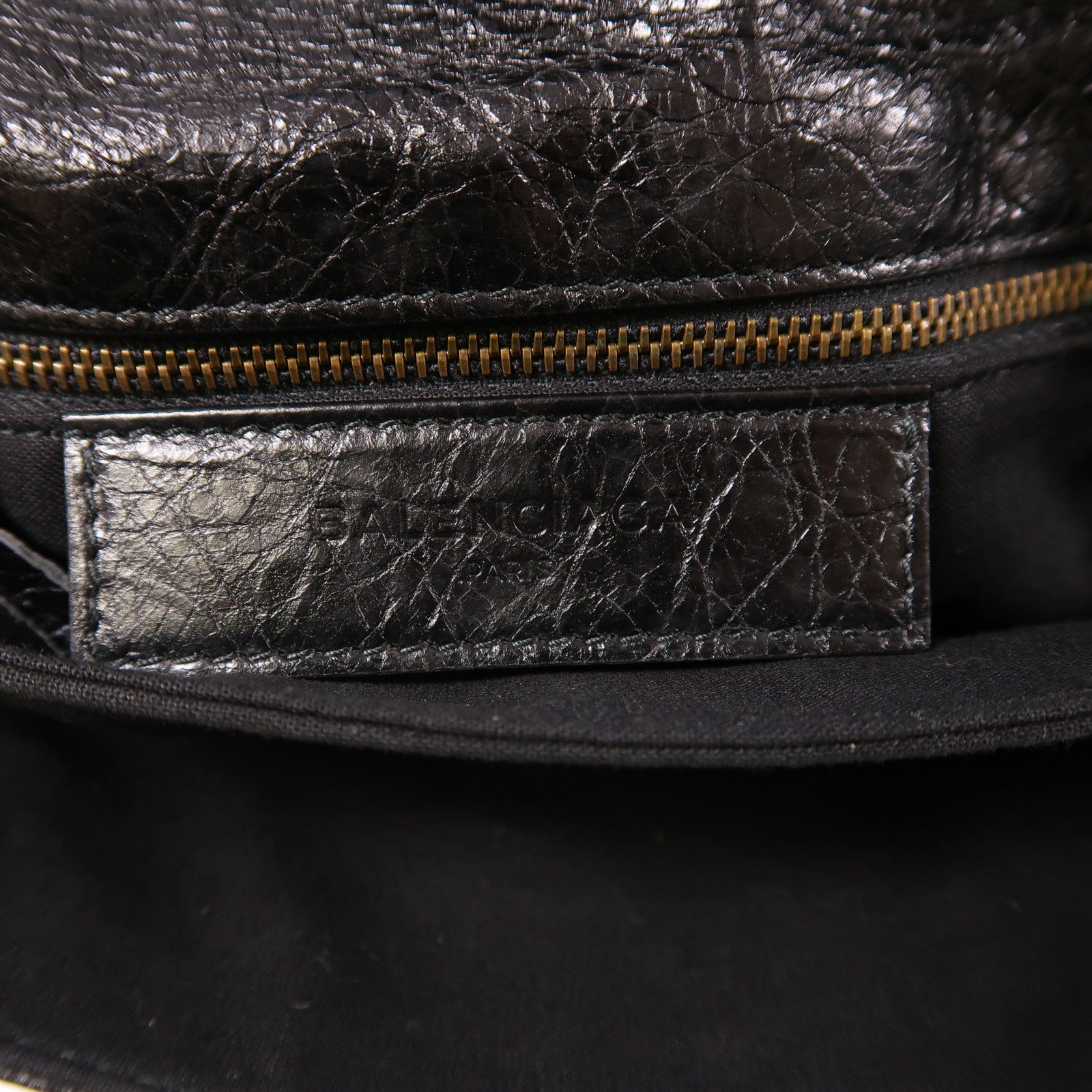 BALENCIAGA 牛皮皮革Envelop Clutch金扣肩背袋/手拿包