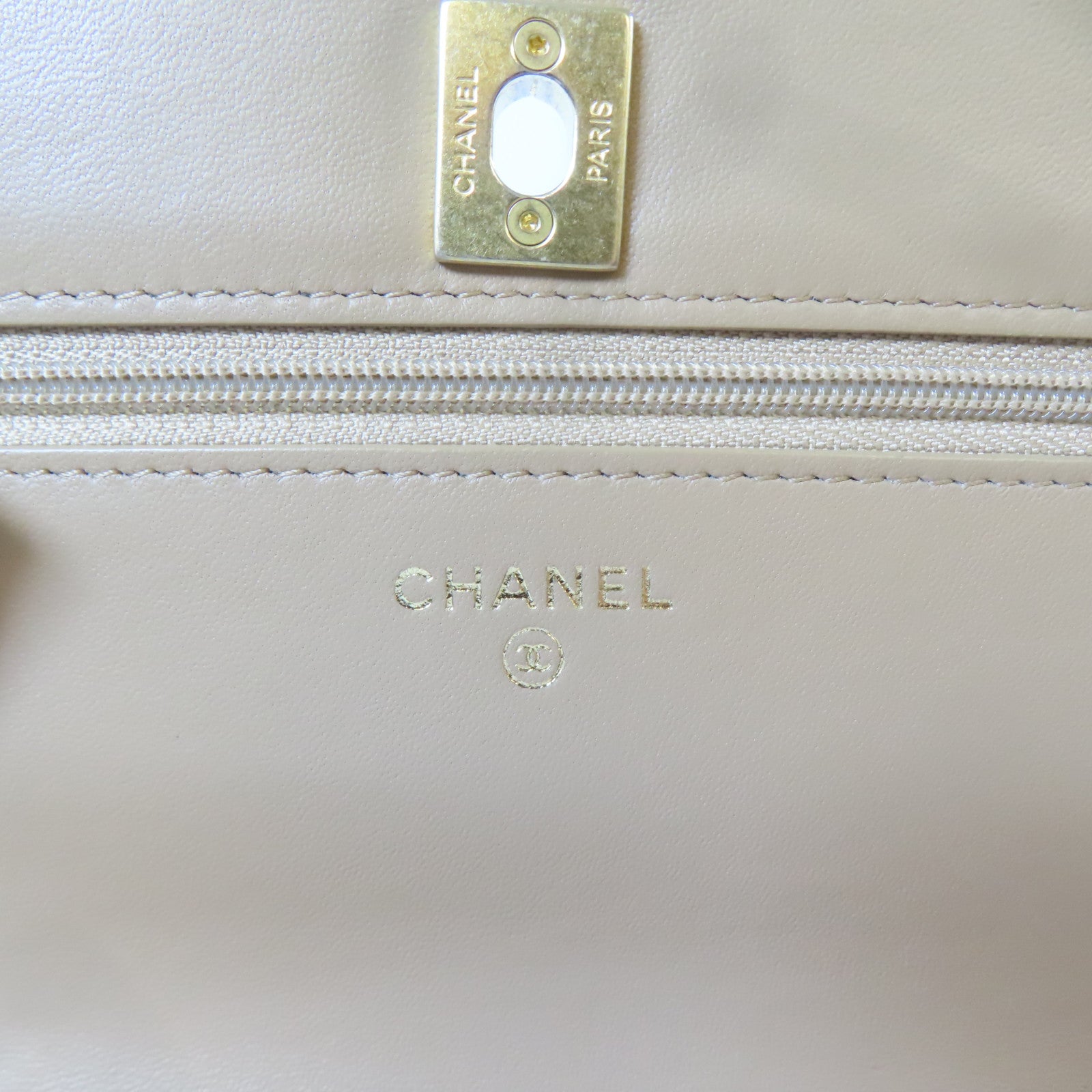 CHANEL 菱格羊皮皮革Wallet On Chain Gold Ball金扣鏈帶肩背袋