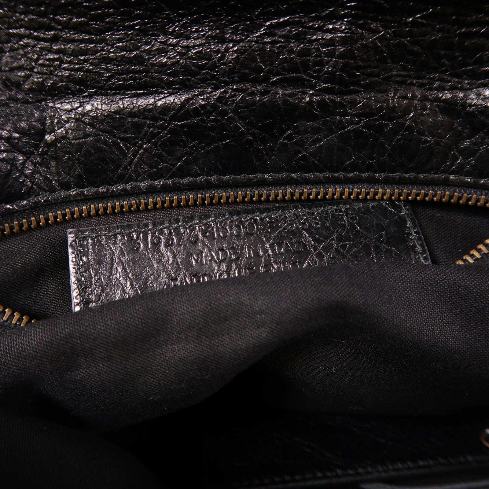 BALENCIAGA 牛皮皮革Envelop Clutch金扣肩背袋/手拿包