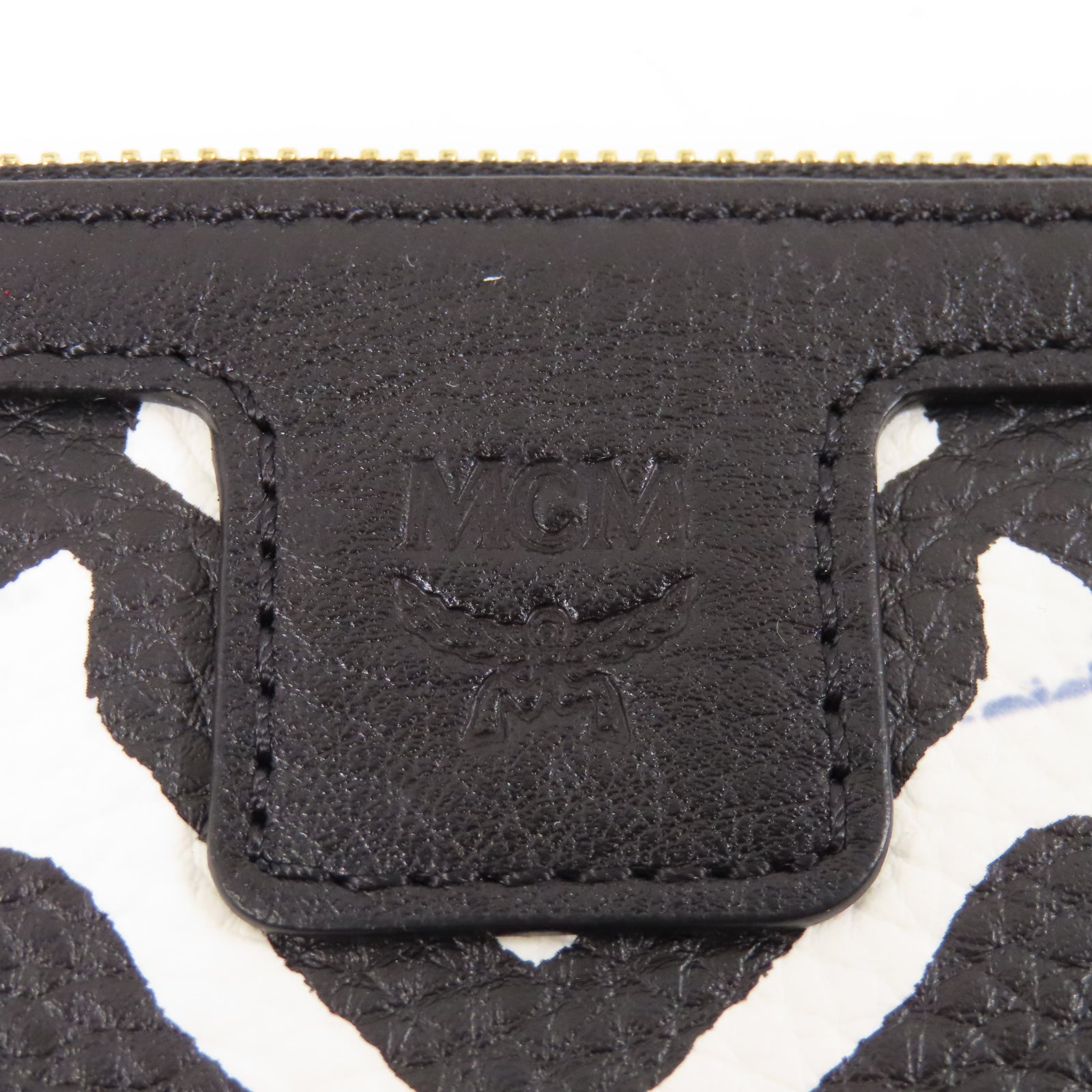 MCM 【激減優惠】皮革MCM Tote Bag金扣手挽袋黑色/白色