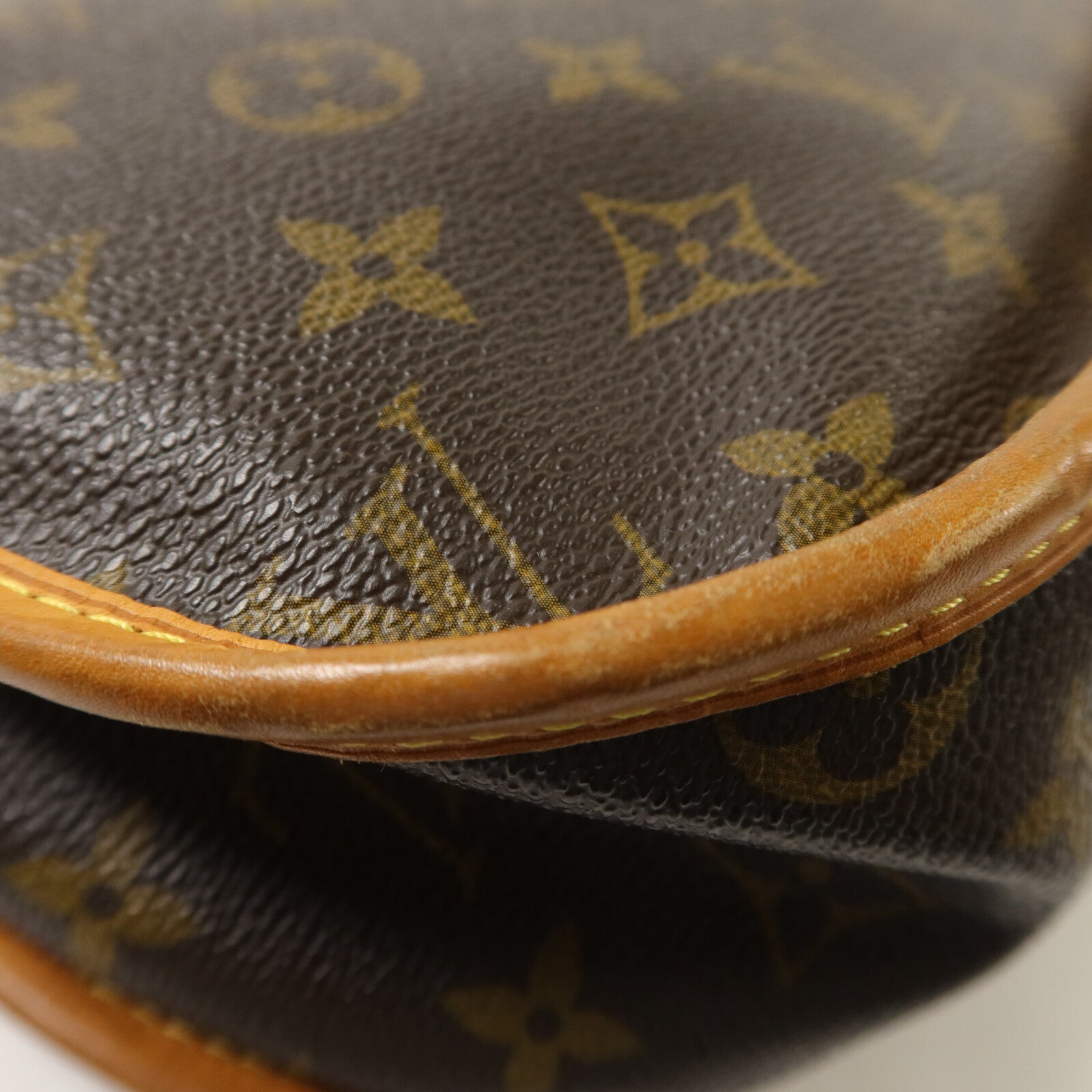 LOUIS VUITTON Monogram Menilmontant PM肩背袋