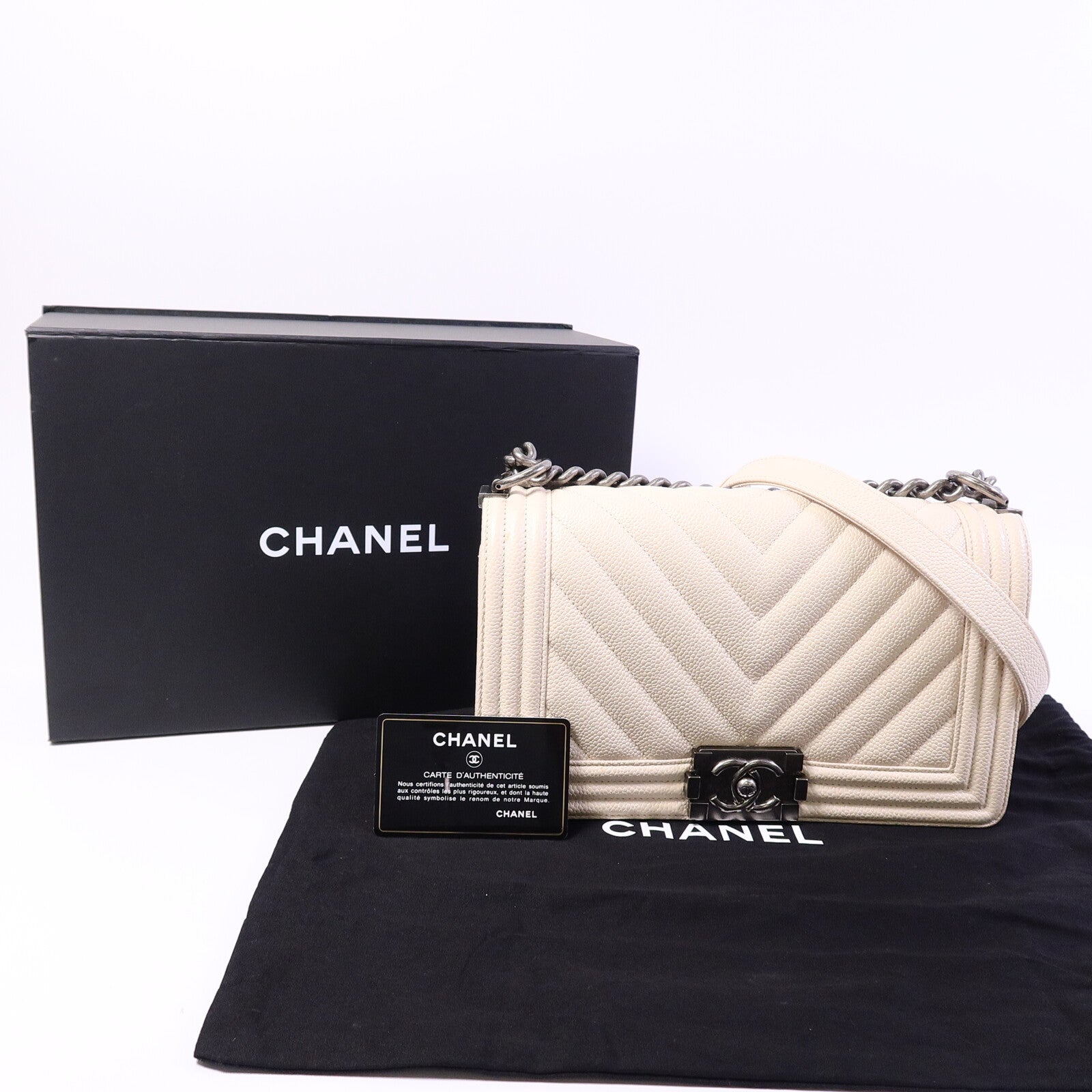 CHANEL 【激減優惠】牛皮皮革Boy 25鏈帶肩背袋