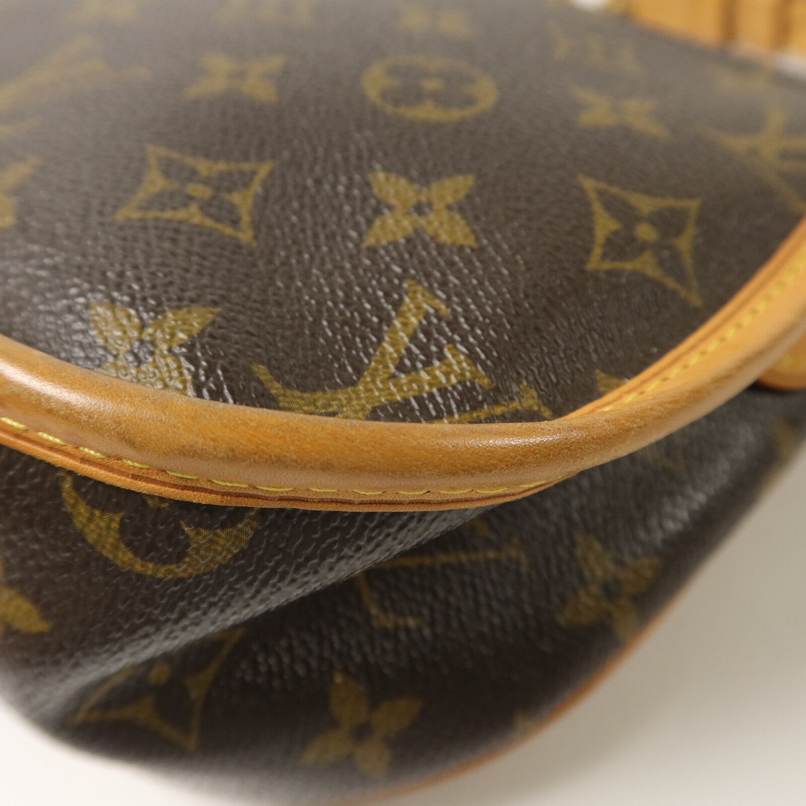 LOUIS VUITTON Monogram Menilmontant PM肩背袋