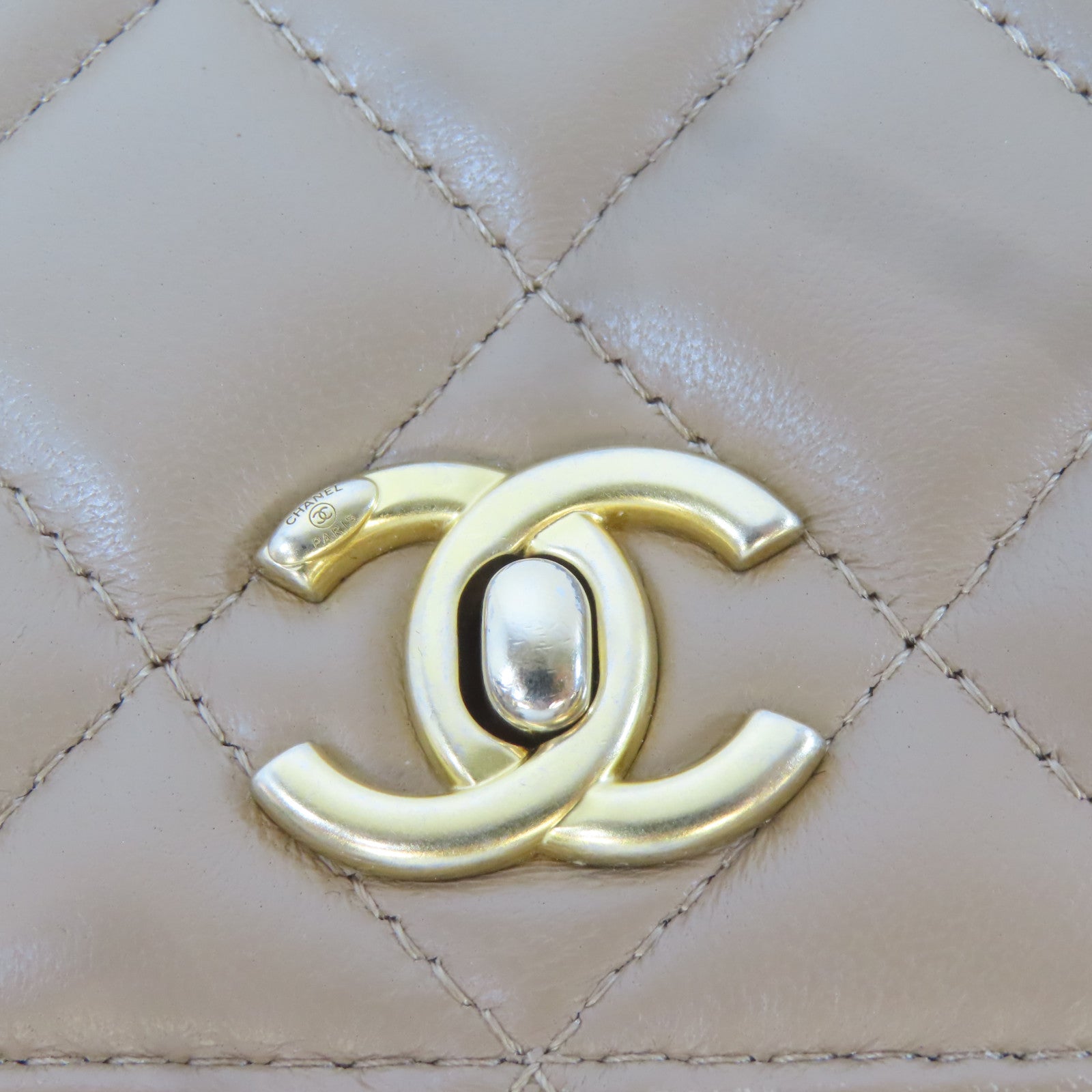 CHANEL 菱格羊皮皮革Wallet On Chain Gold Ball金扣鏈帶肩背袋