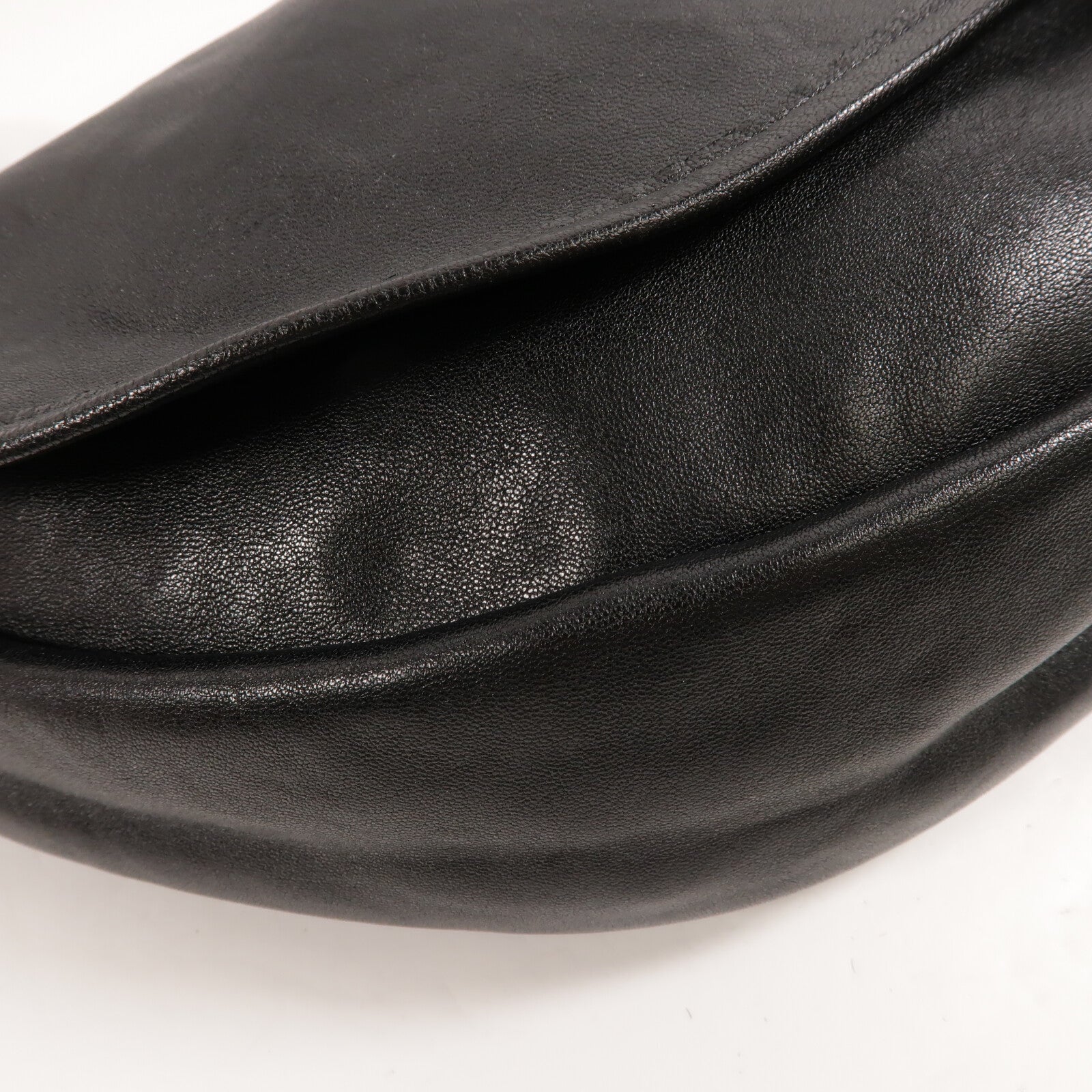 CELINE 牛皮皮革Soft Triomphe Half Moon肩背袋