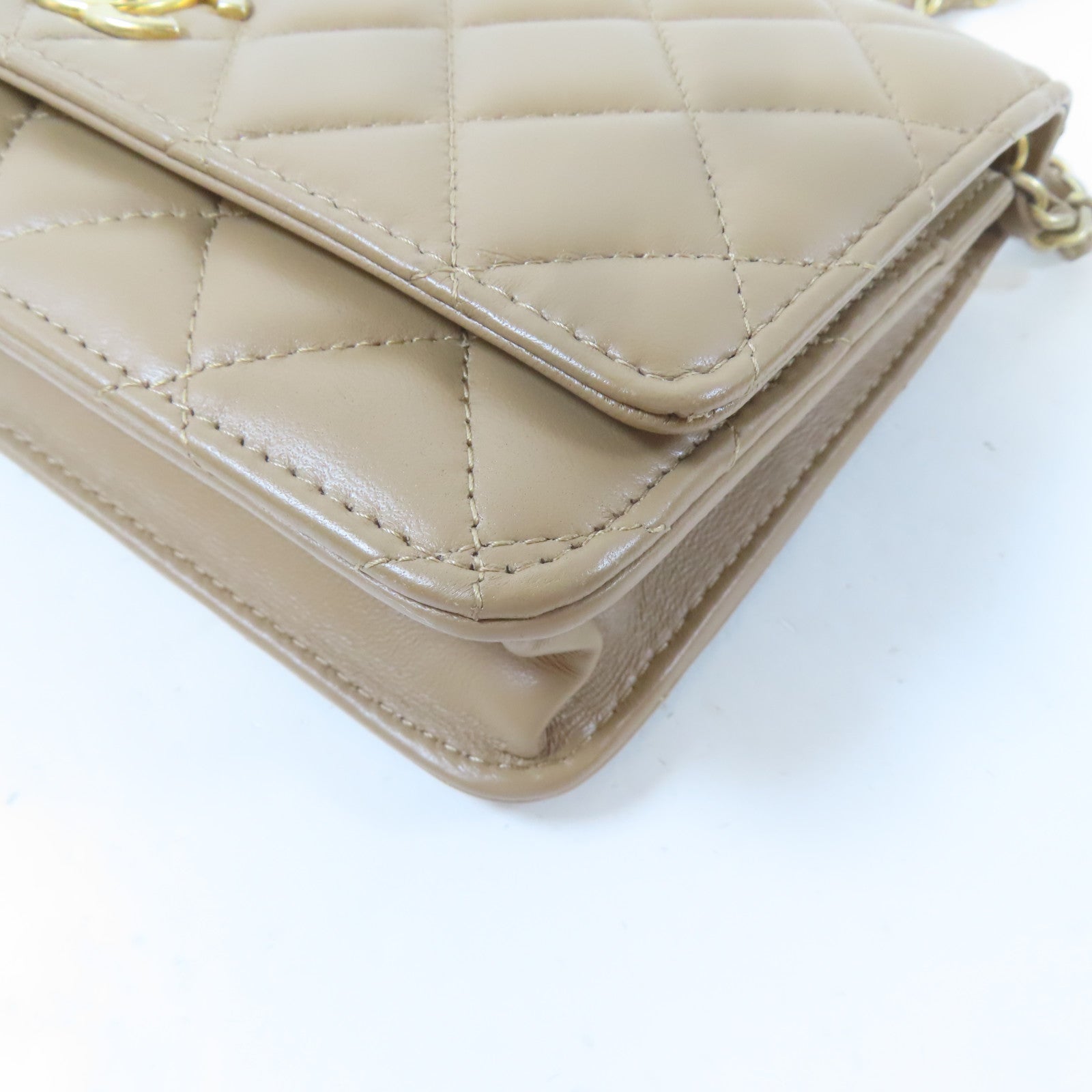 CHANEL 菱格羊皮皮革Wallet On Chain Gold Ball金扣鏈帶肩背袋