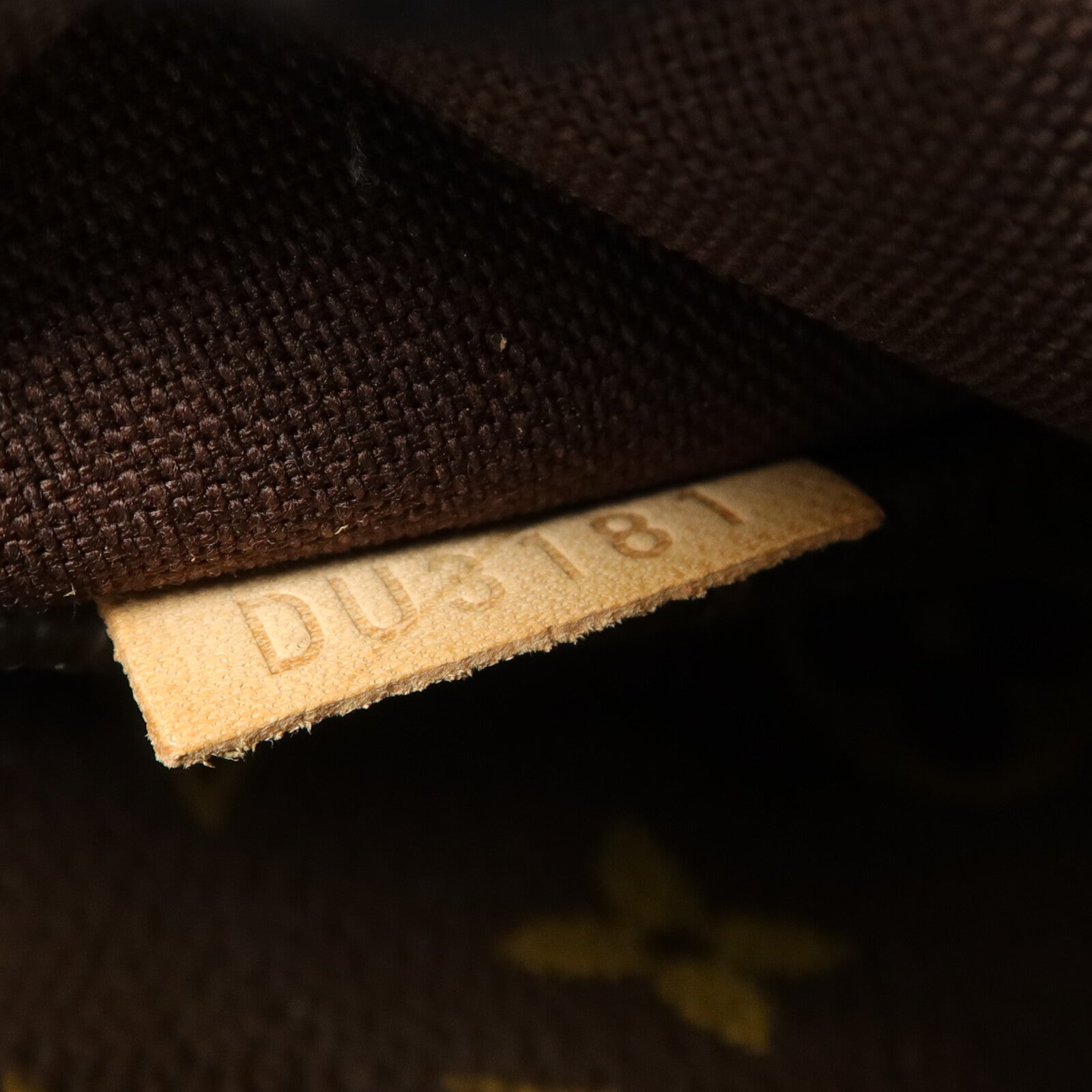 LOUIS VUITTON Monogram Menilmontant PM肩背袋