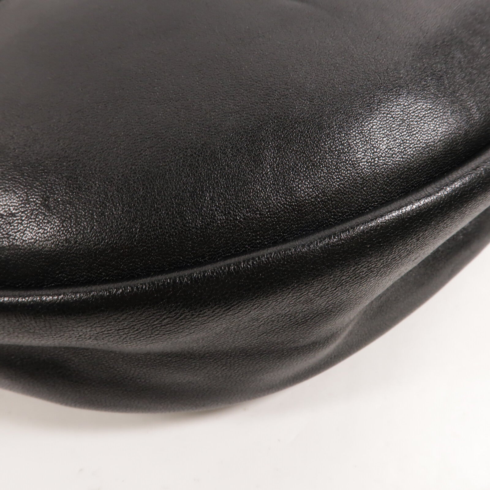 CELINE 牛皮皮革Soft Triomphe Half Moon肩背袋
