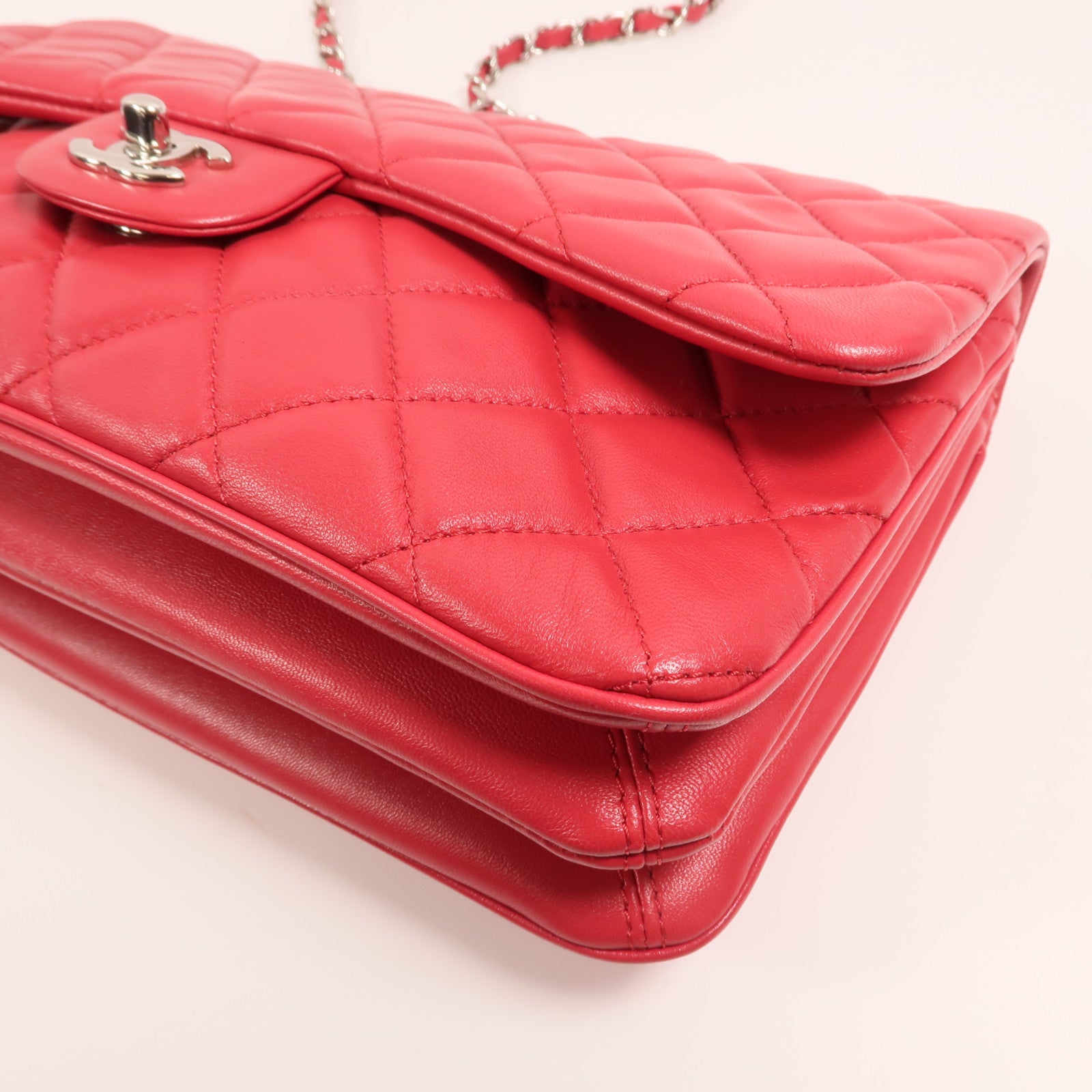 CHANEL 羊皮皮革Chain Shoulder Bag銀扣鏈帶肩背袋