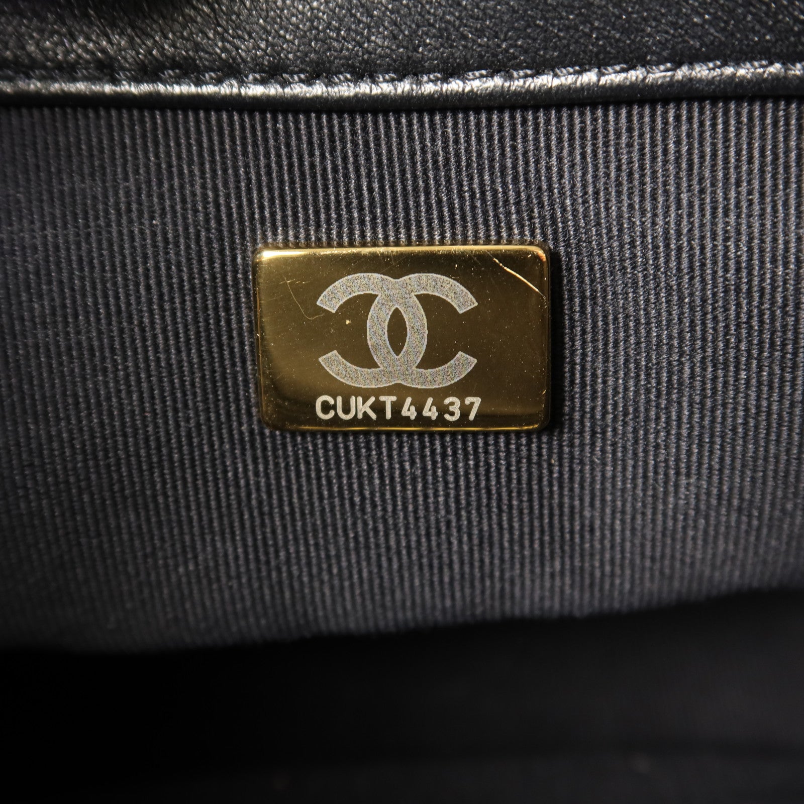 CHANEL 羊皮皮革Chain Shoulder Bag金扣鏈帶肩背袋