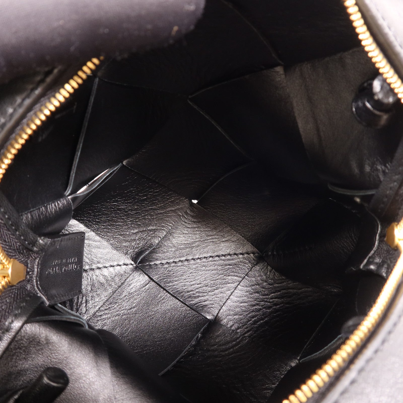 BOTTEGA VENETA 牛皮皮革Shoulder Bag金扣肩背袋