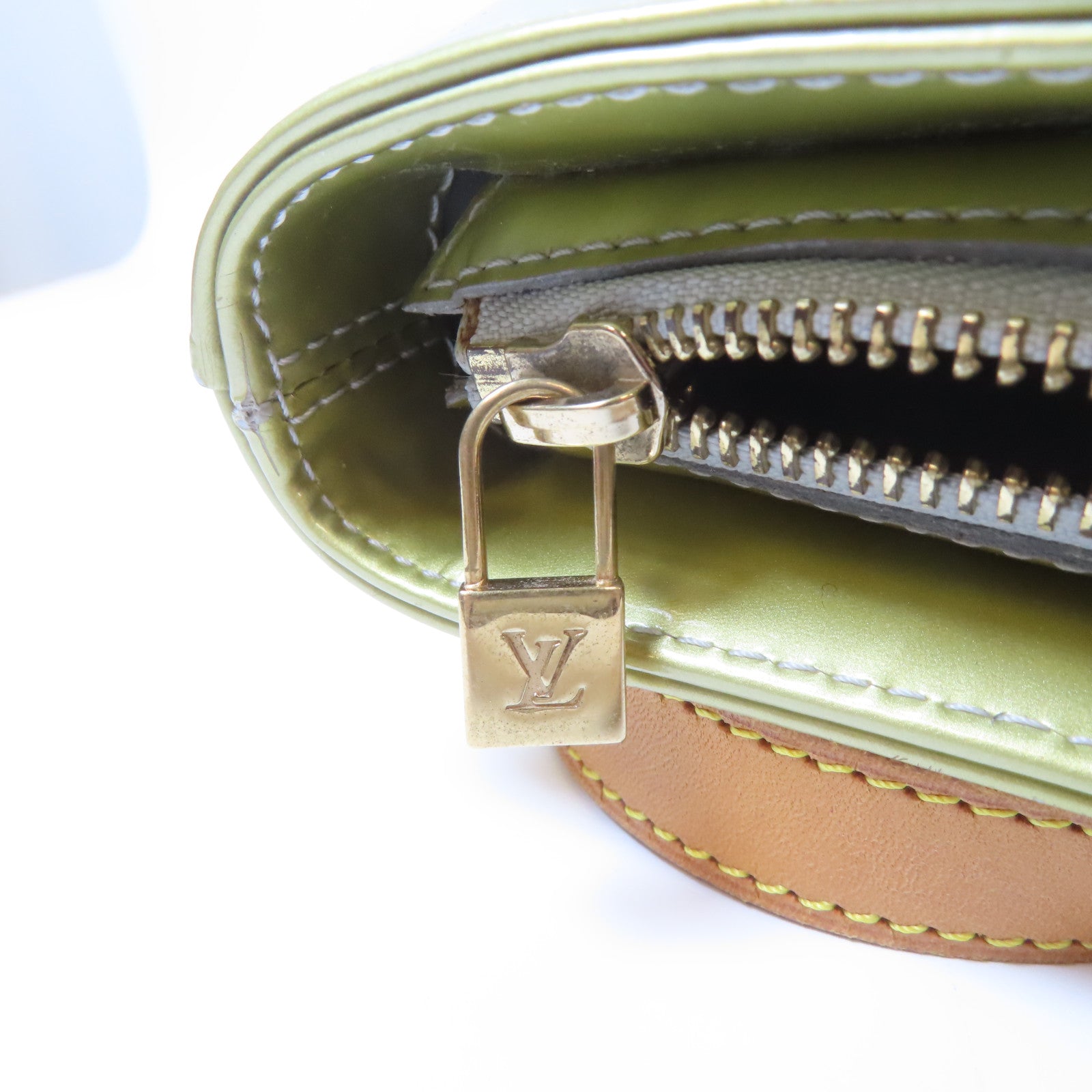 LOUIS VUITTON Vernis Huston金扣手挽袋綠色
