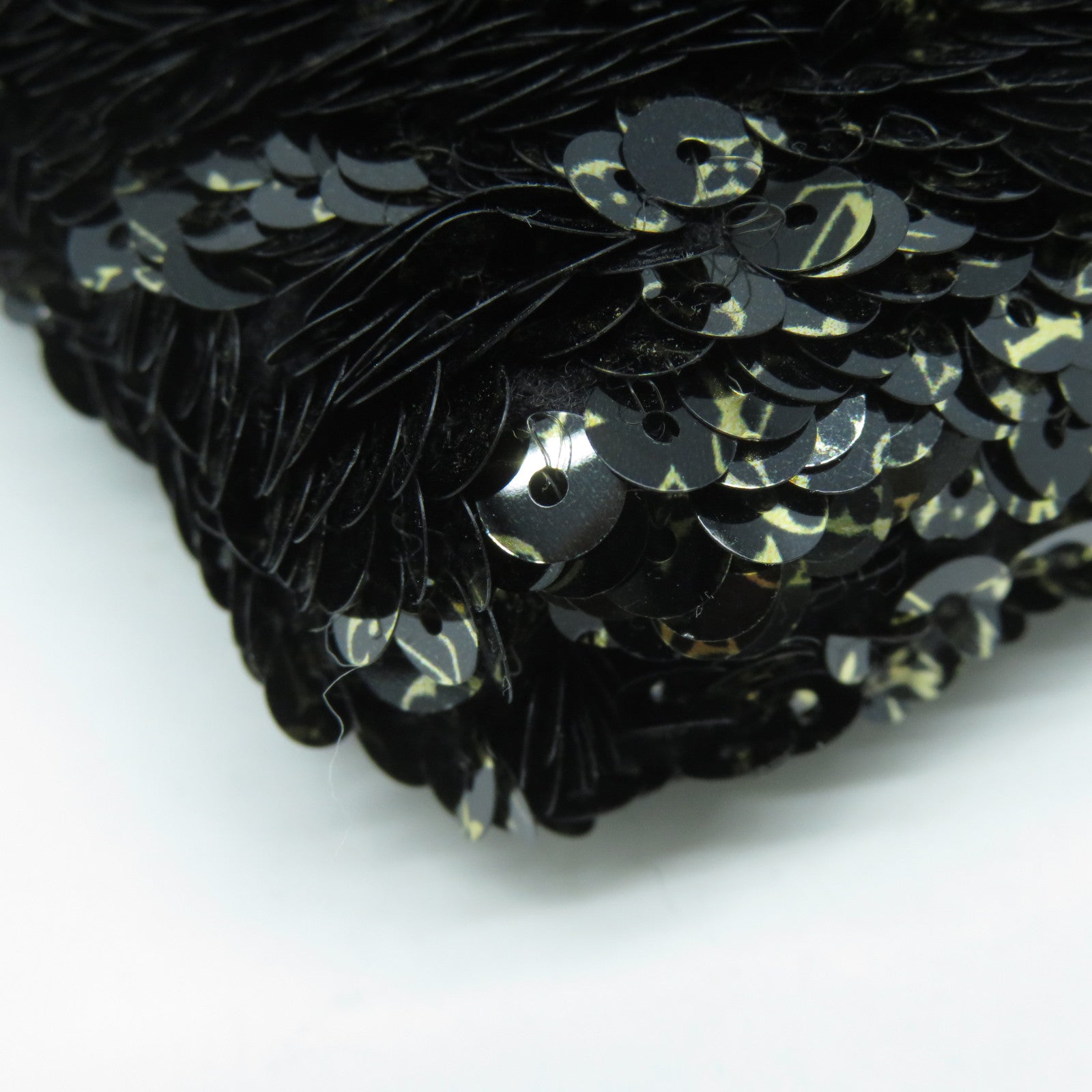 LOUIS VUITTON 【激減優惠】珠片Pochette Rococo Clutch金扣手拿包黑色/金色