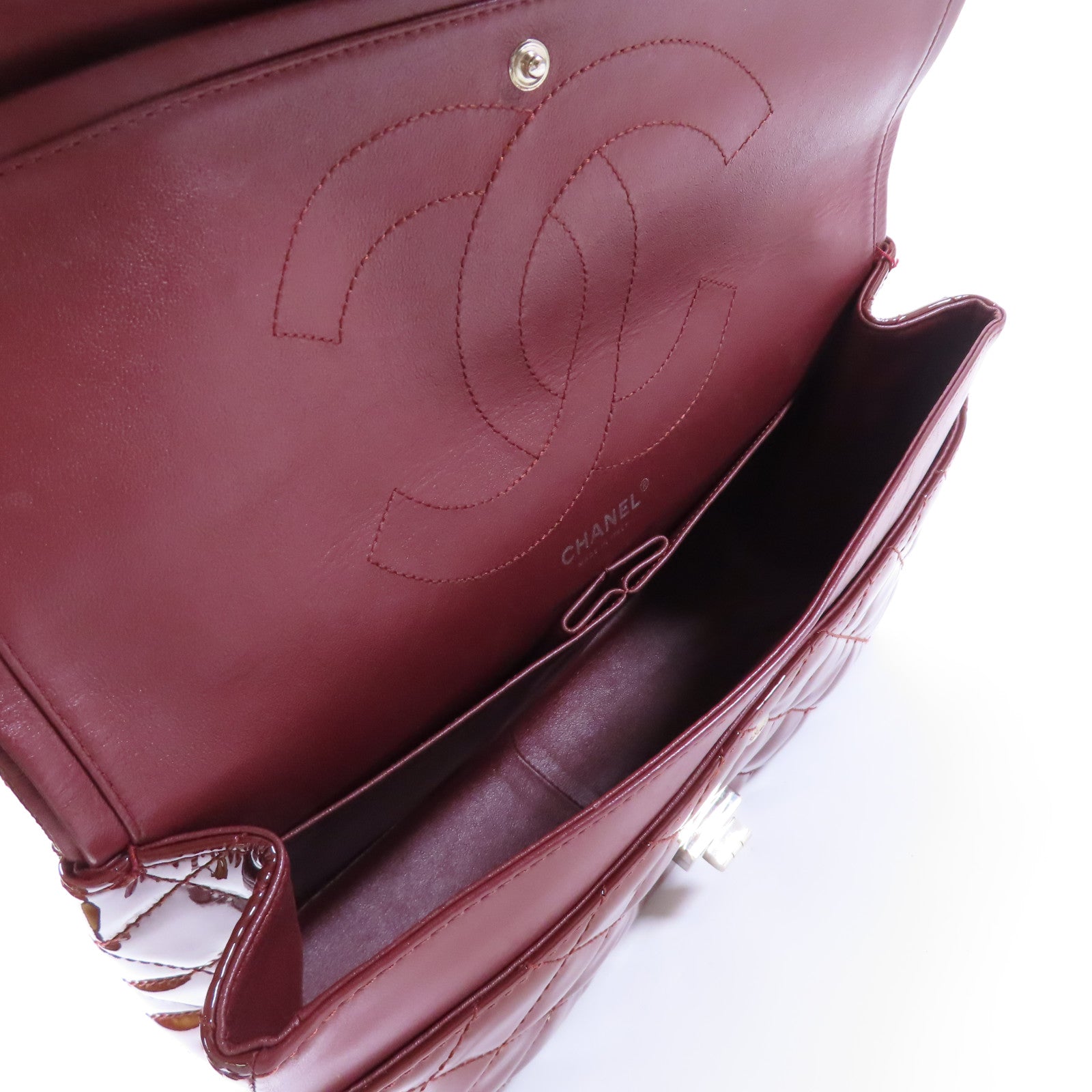 CHANEL 漆皮皮革2.55 Maxi銀扣鏈帶肩背袋