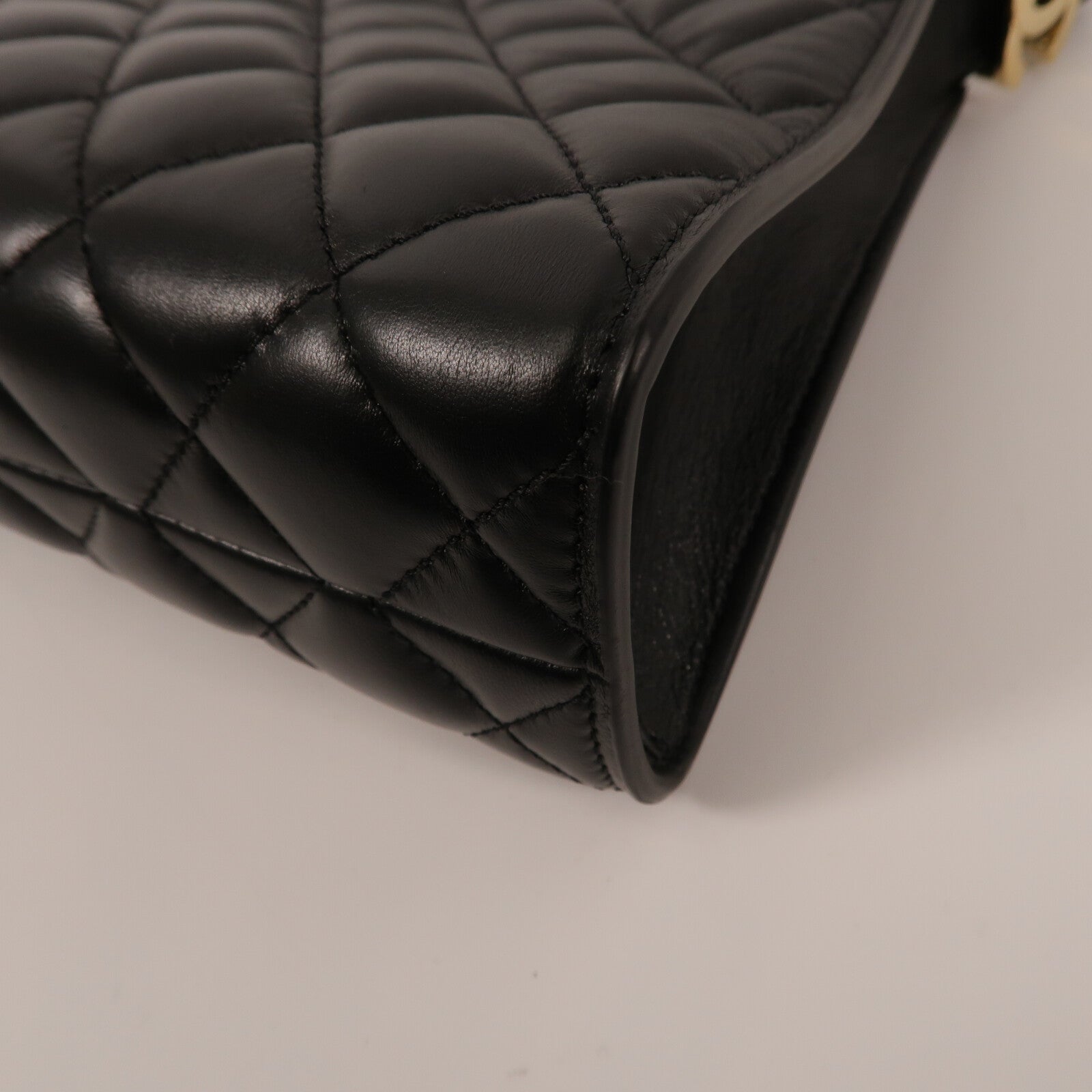 CHANEL 牛皮皮革Hobo肩背袋