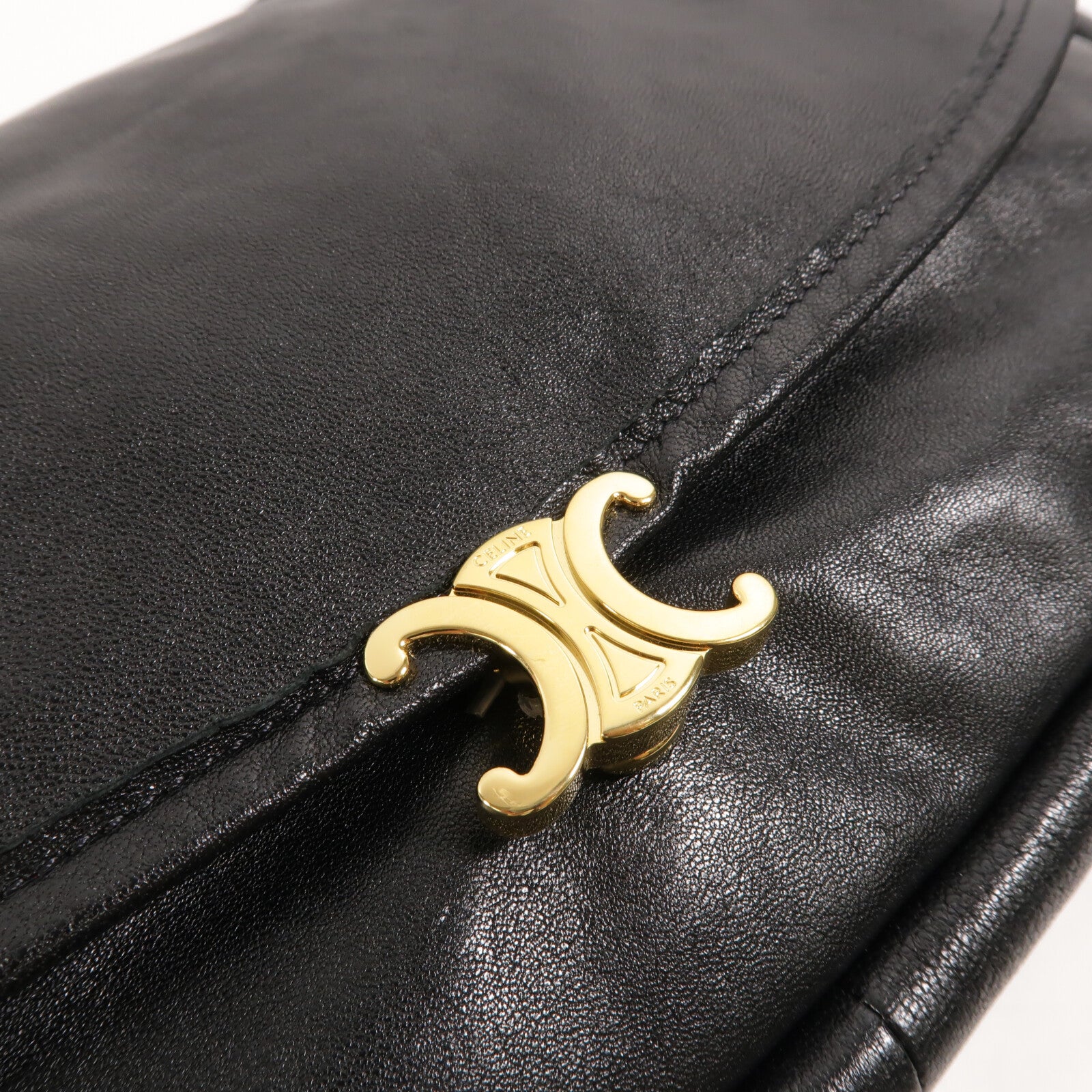 CELINE 牛皮皮革Soft Triomphe Half Moon肩背袋