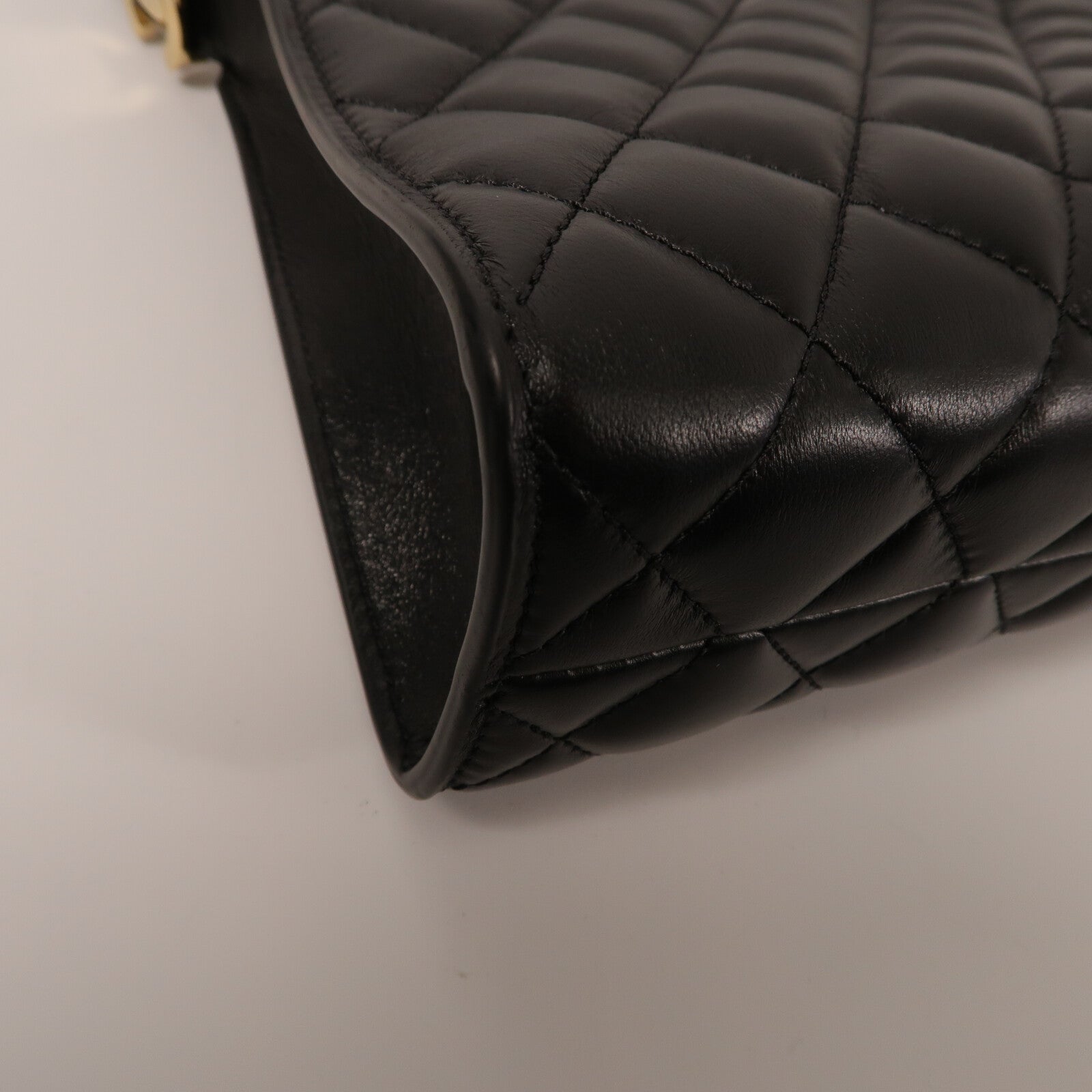 CHANEL 牛皮皮革Hobo肩背袋